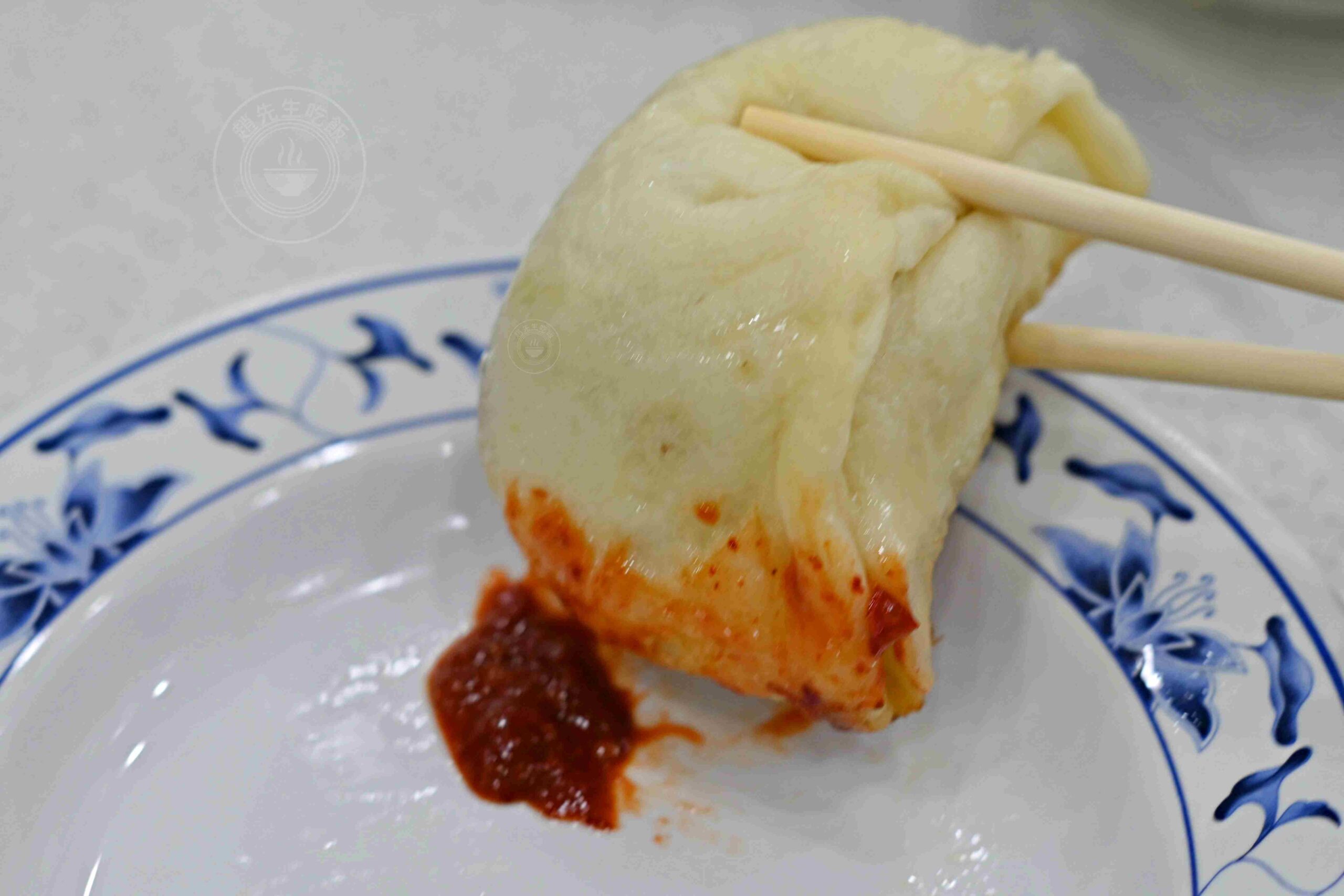 【西門美食】張記韭菜水煎包，內用吹冷氣吃超大顆現煎包子和小吃推薦(菜單) @趙先生吃飯