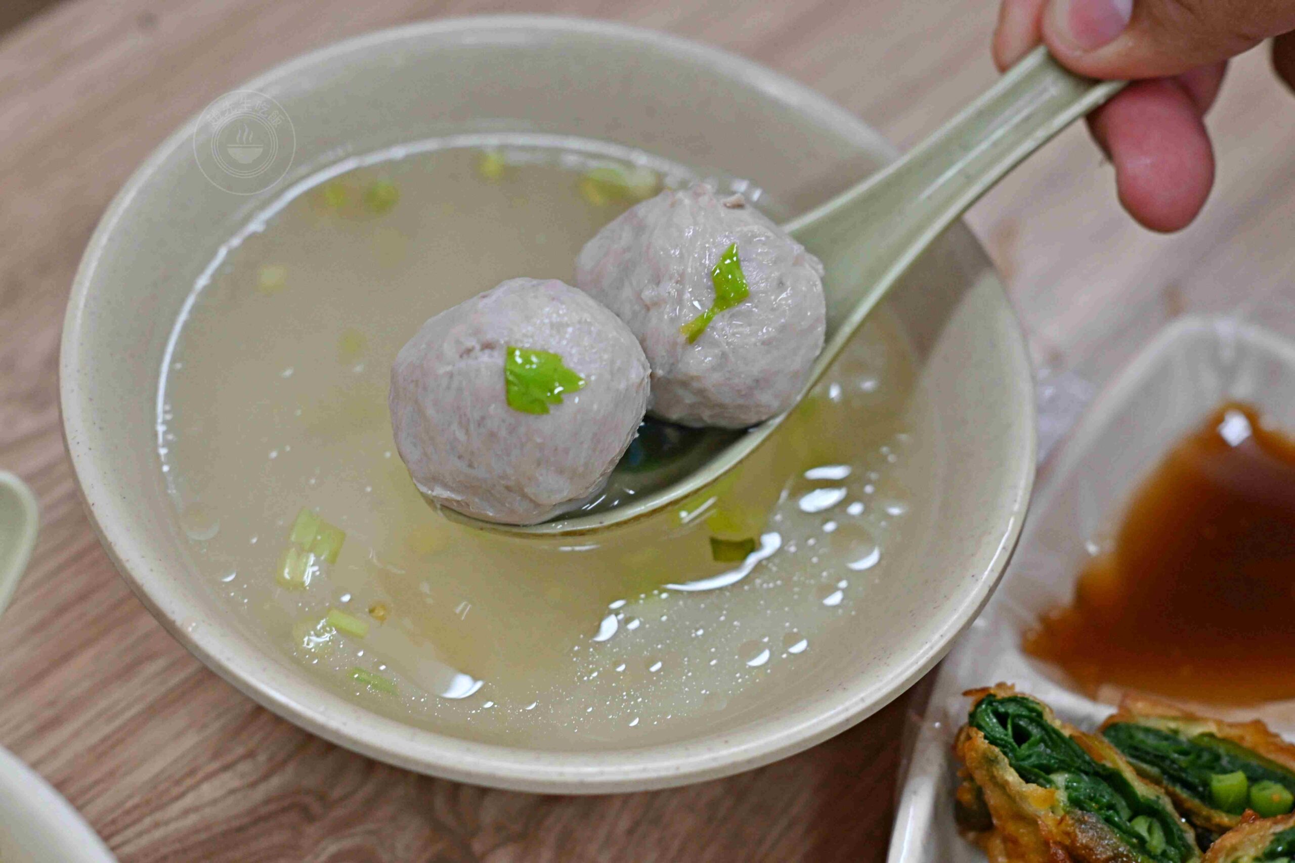 【三重美食】集美蚵嗲，三十年老店，酥脆滿料的純粹古早味銅板小吃推薦(菜單) @趙先生吃飯
