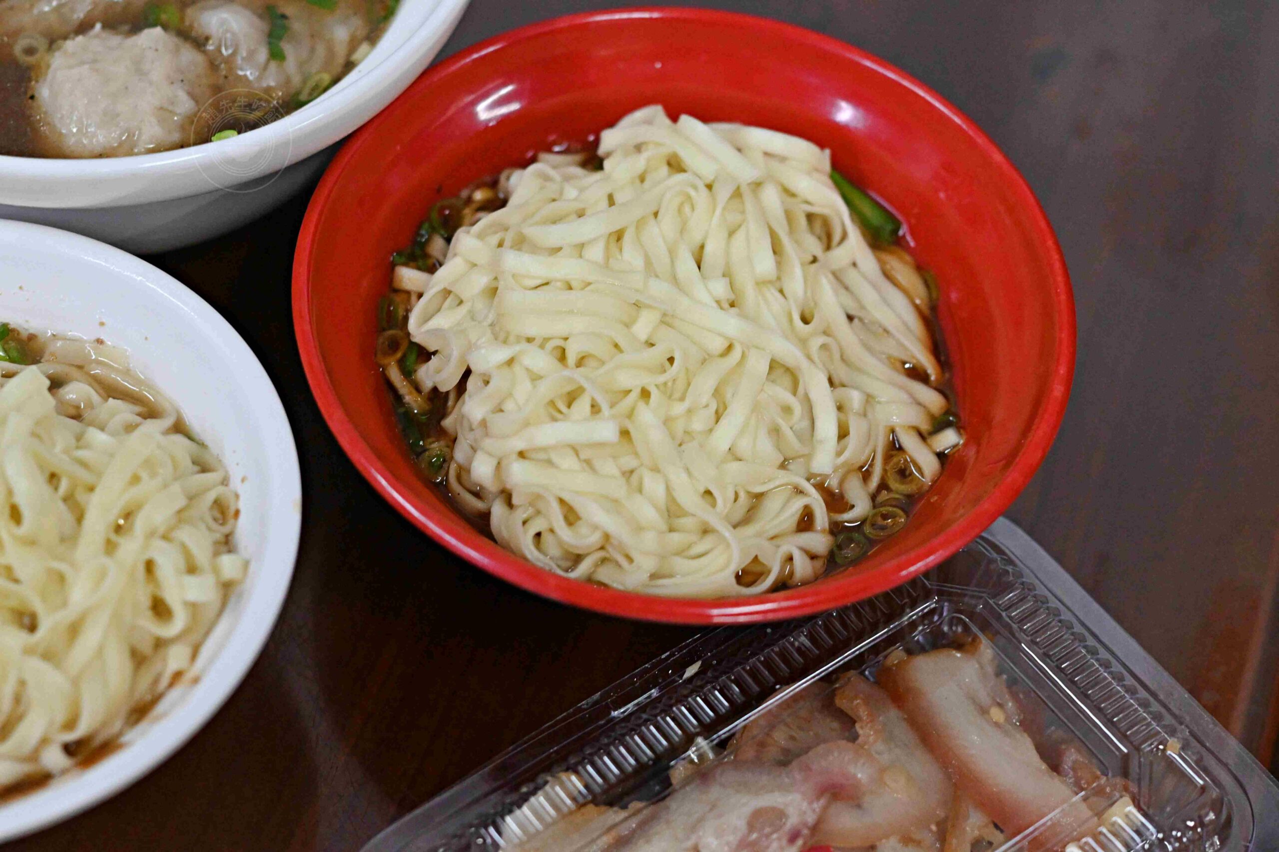 【宜蘭美食】湯城麵食,宜蘭炸醬麵四天王必吃推薦隱藏版雙醬麵、現包餛飩(菜單) @趙先生吃飯 【宜蘭美食】湯城麵食,宜蘭炸醬麵四天王必吃推薦隱藏版雙醬麵、現包餛飩(菜單) @趙先生吃飯