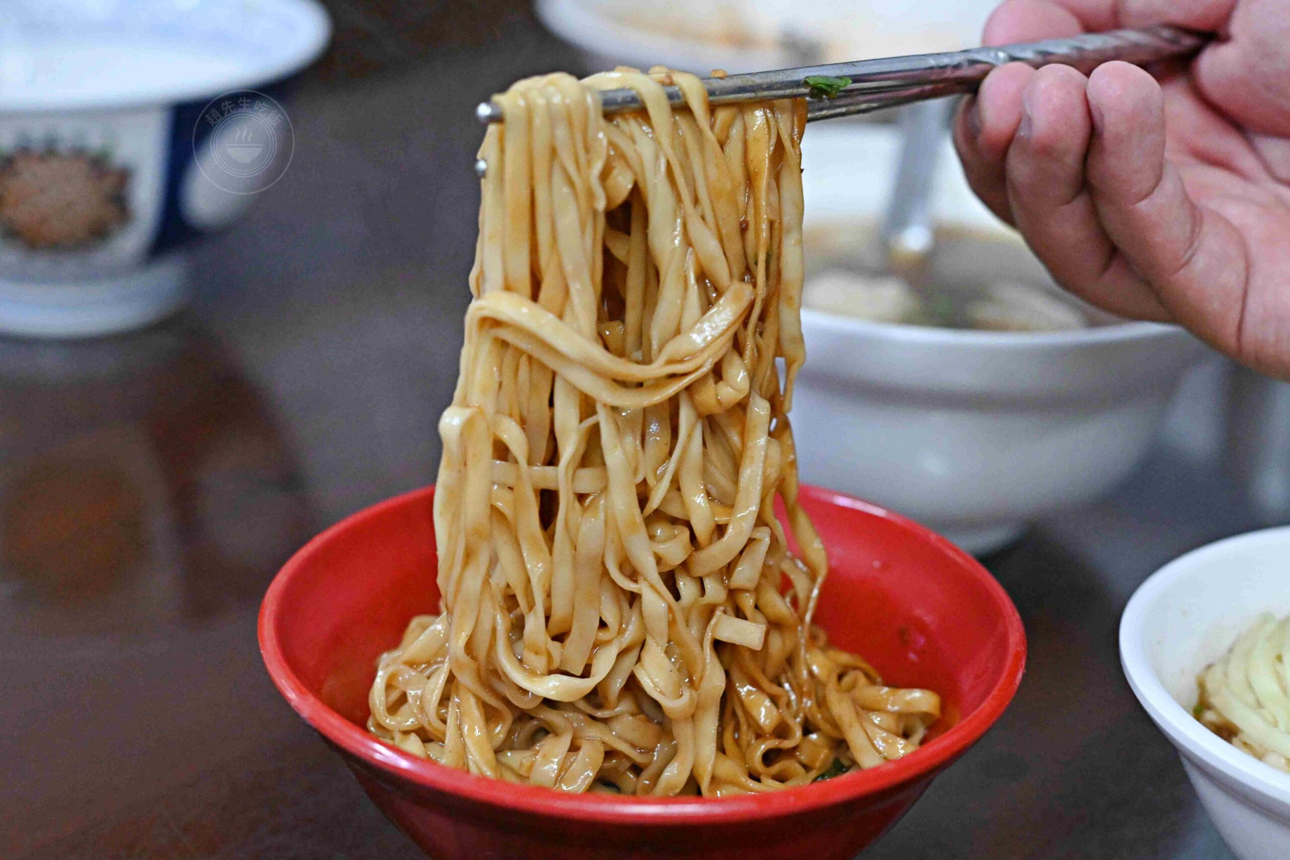 【宜蘭美食】湯城麵食，宜蘭炸醬麵四天王必吃推薦隱藏版雙醬麵、現包餛飩(菜單) @趙先生吃飯