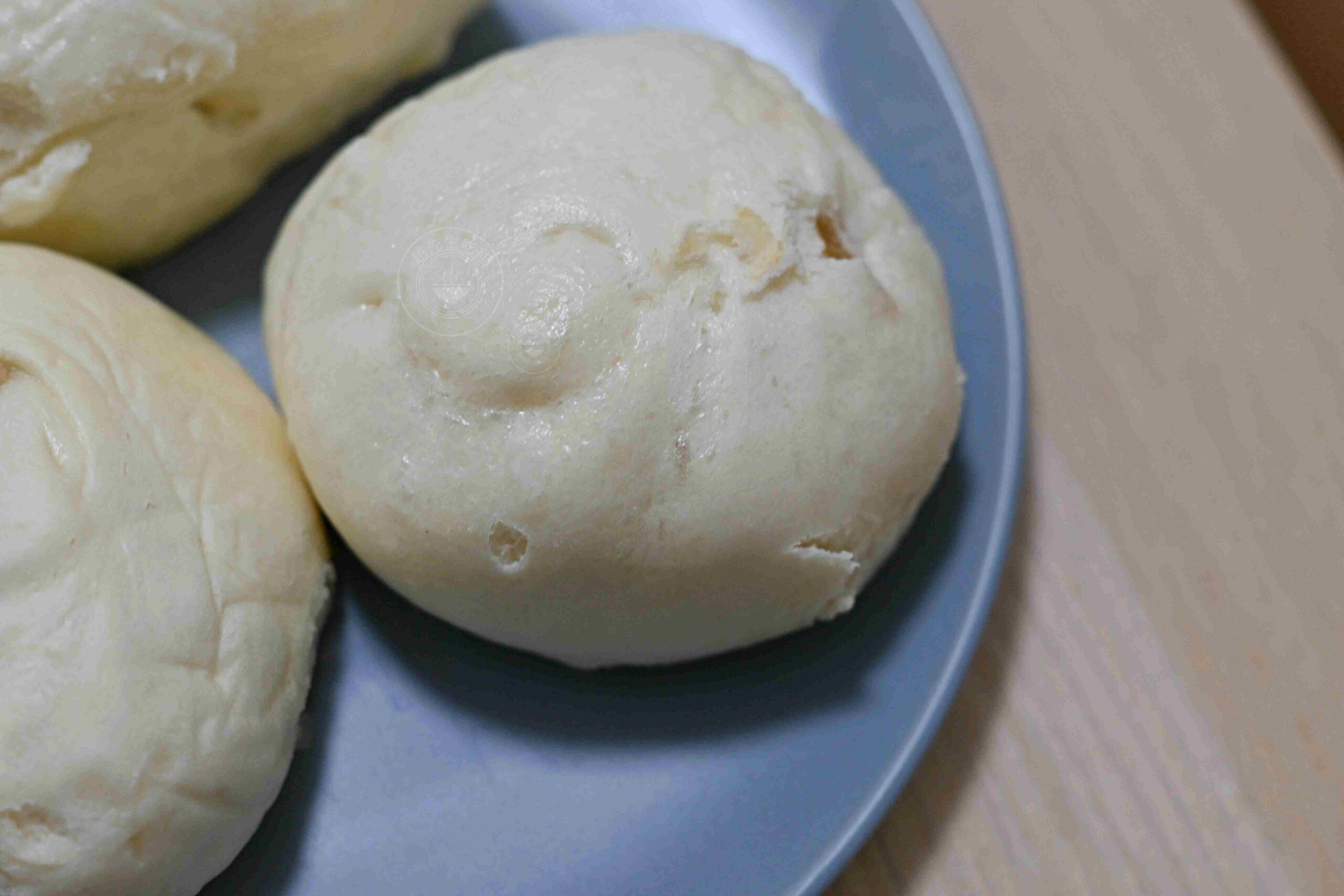 【宜蘭礁溪美食】礁溪包子饅頭專賣店，出爐秒殺、每人限購排隊老店推薦肉包饅頭(菜單) @趙先生吃飯