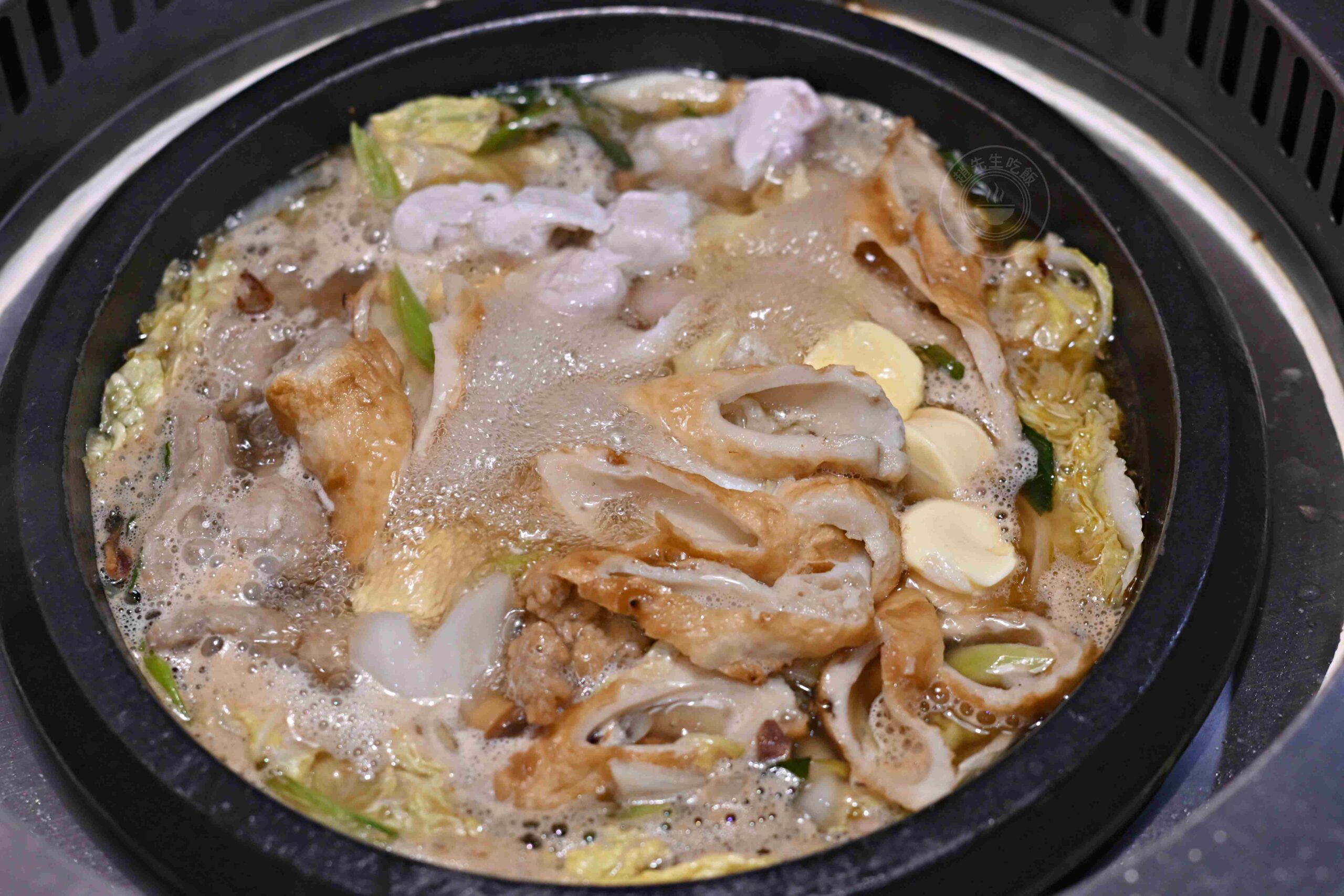 【永和美食】金川石頭火鍋，小紅莓創始人二代店，懷舊湯頭爆炒肉片推薦(菜單) @趙先生吃飯