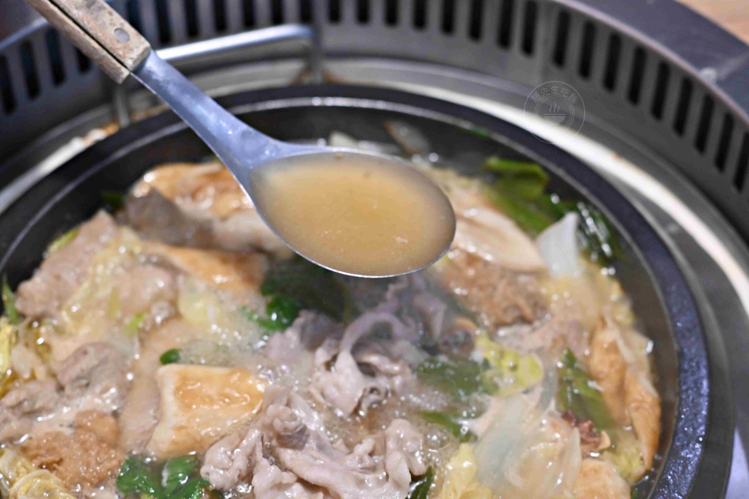 【永和美食】金川石頭火鍋，小紅莓創始人二代店，懷舊湯頭爆炒肉片推薦(菜單) @趙先生吃飯