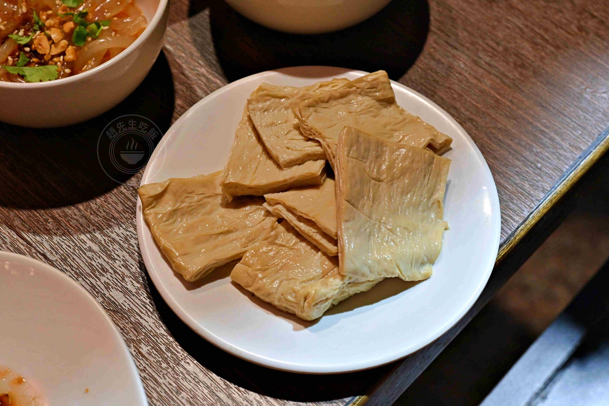 【林口美食】舞之椒頂級麻辣鴛鴦鍋，肉片超大盤，純正四川湯底直接喝也可以推薦(菜單) @趙先生吃飯