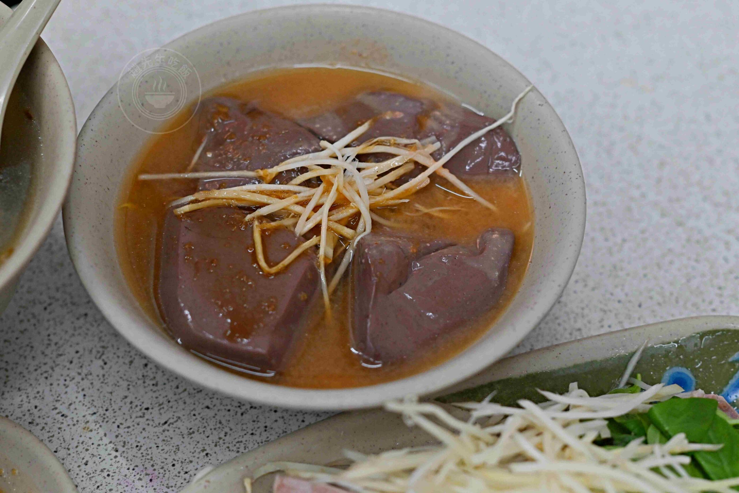 【景美夜市美食】鵝媽媽鵝肉切仔麵，連三年米其林必比登推薦超平價鵝肉推薦(菜單) @趙先生吃飯
