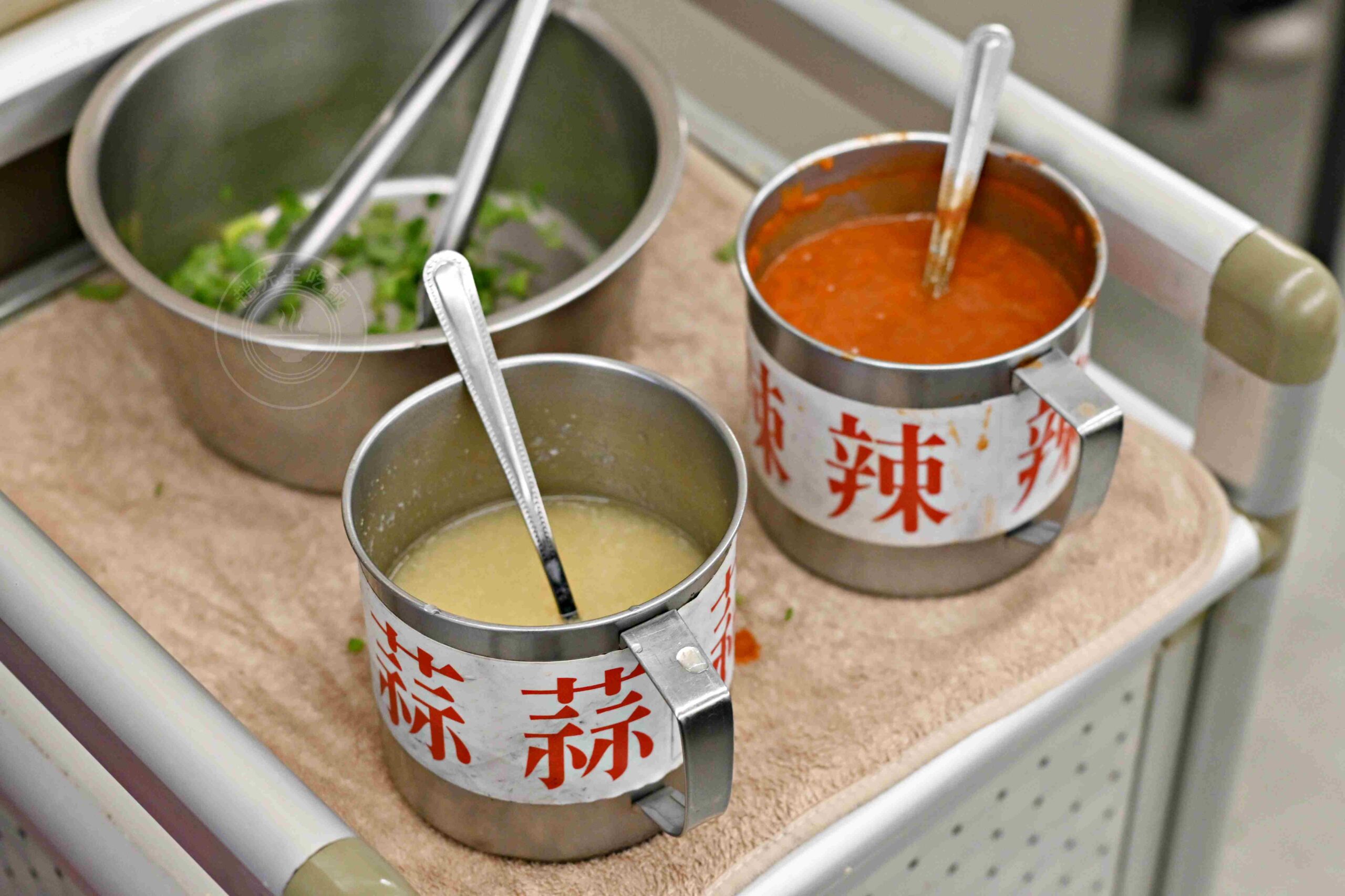 【三重美食】萬粒肉圓，三和夜市50年老店，從小吃到大銅板美食好吃推薦(菜單) @趙先生吃飯