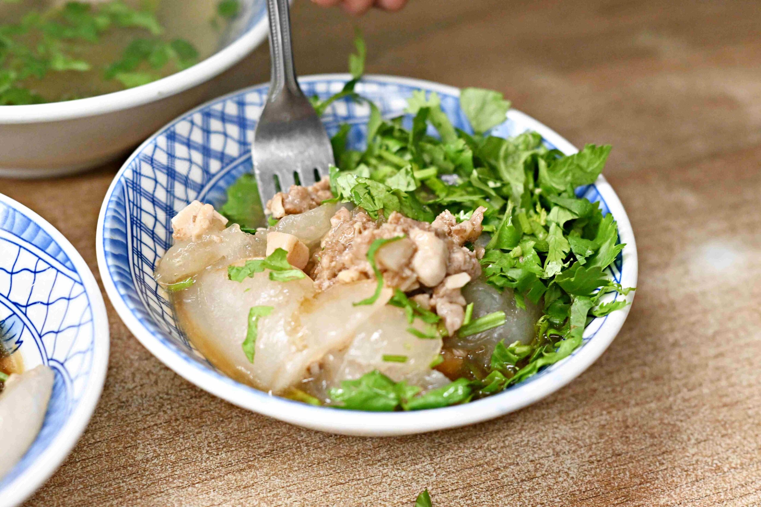 【三重美食】萬粒肉圓，三和夜市50年老店，從小吃到大銅板美食好吃推薦(菜單) @趙先生吃飯