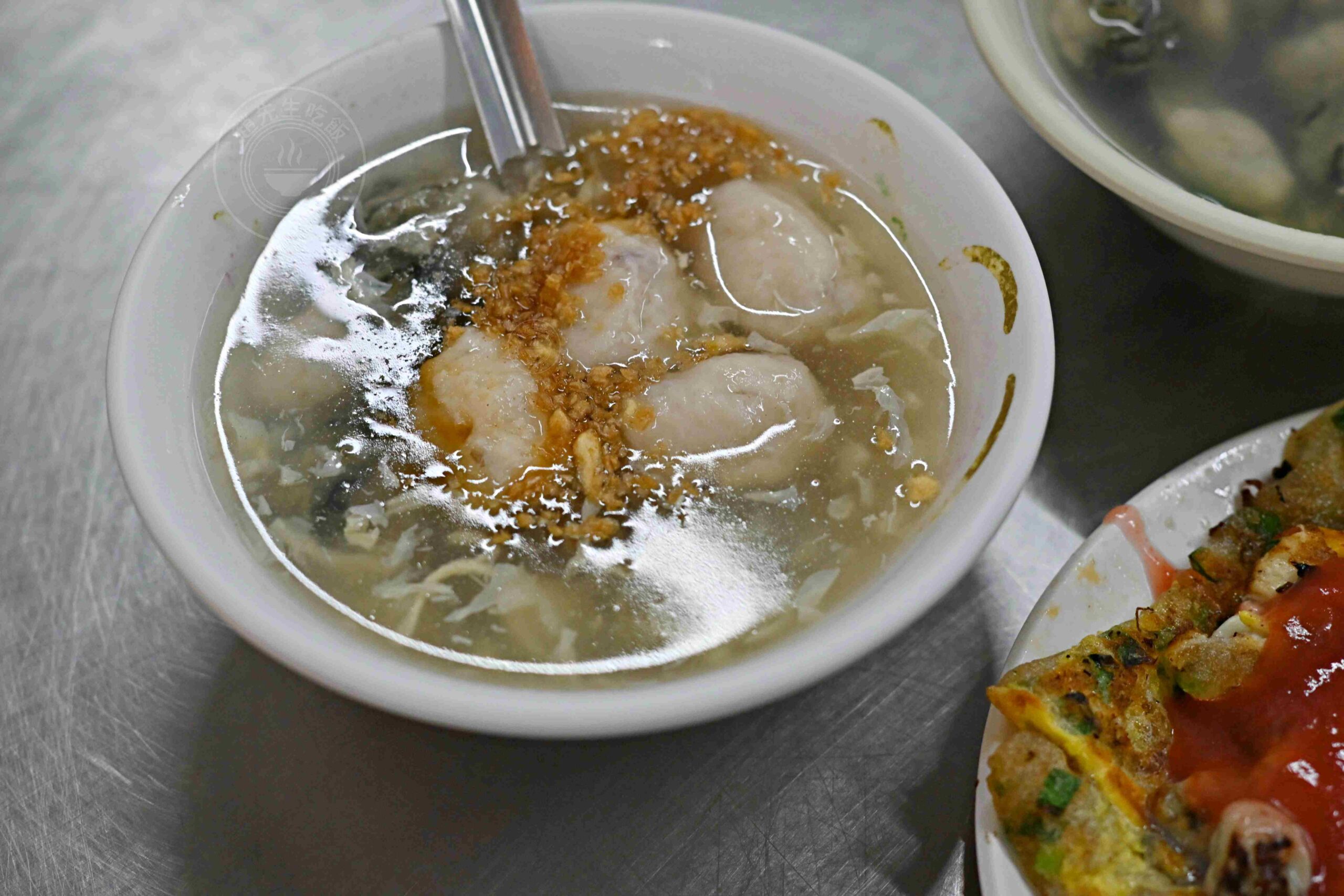 【三重美食】蚵四海小吃，三和夜市超人氣蚵仔煎推薦肥美蚵仁湯與綜合焿(菜單) @趙先生吃飯