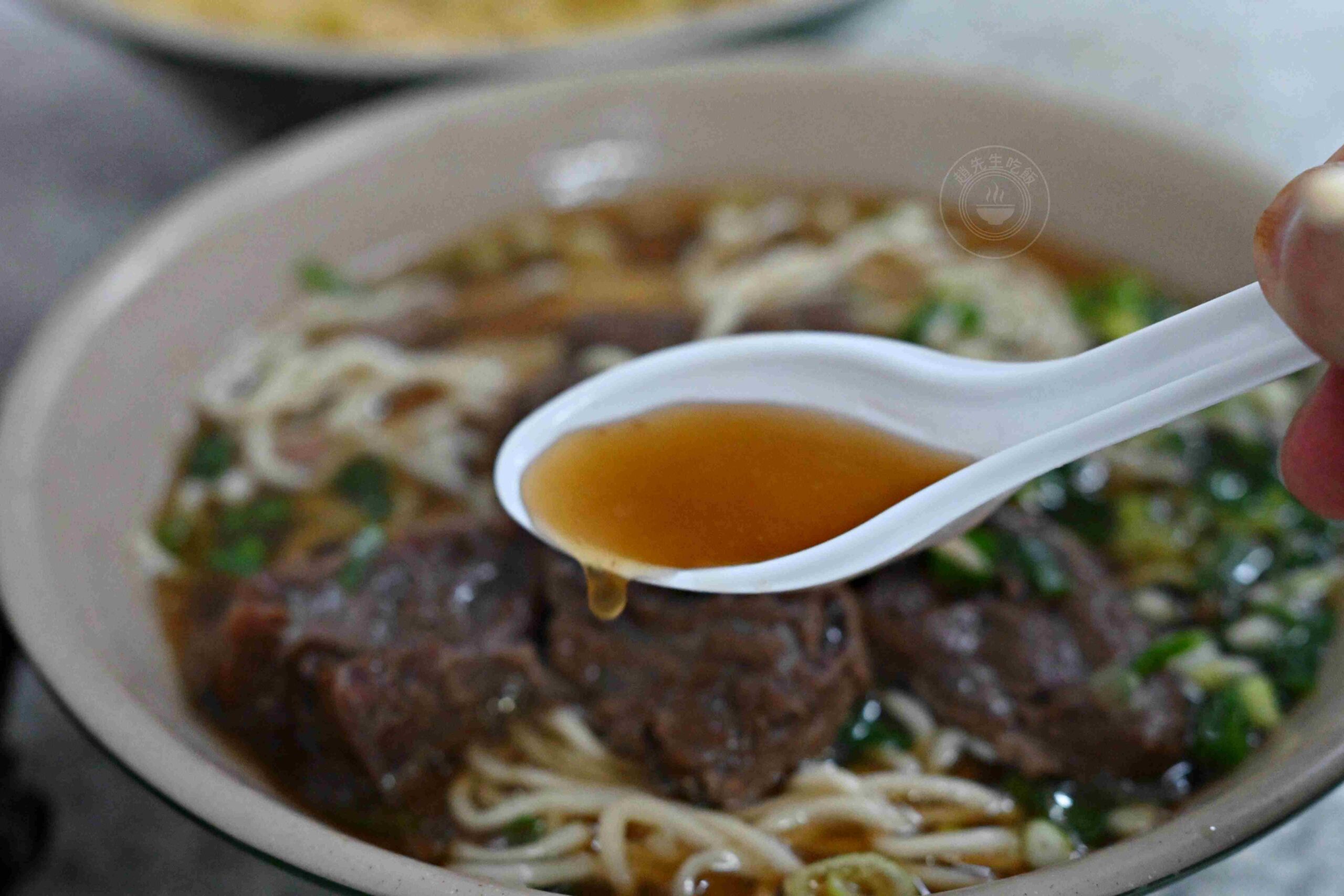 【彰化美食】聞香牛肉麵，湯麵無限續加吃到飽推薦(菜單) @趙先生吃飯