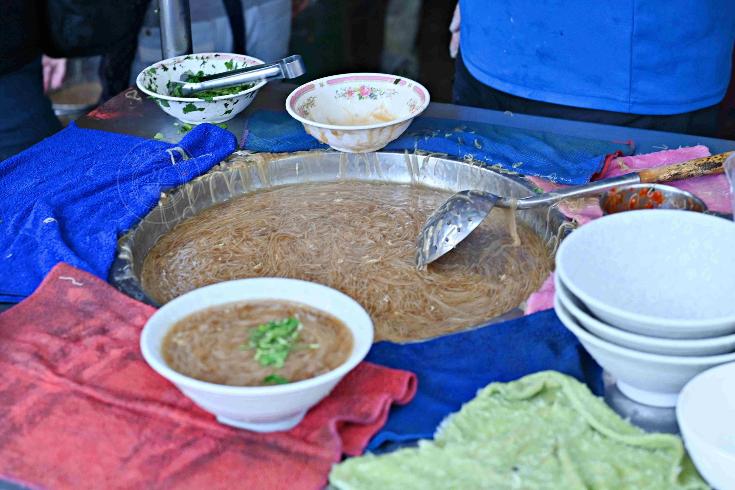【彰化鹿港美食】蚯蚓龍山麵線糊，第一市場旁500碗麵線老店推薦(菜單) @趙先生吃飯