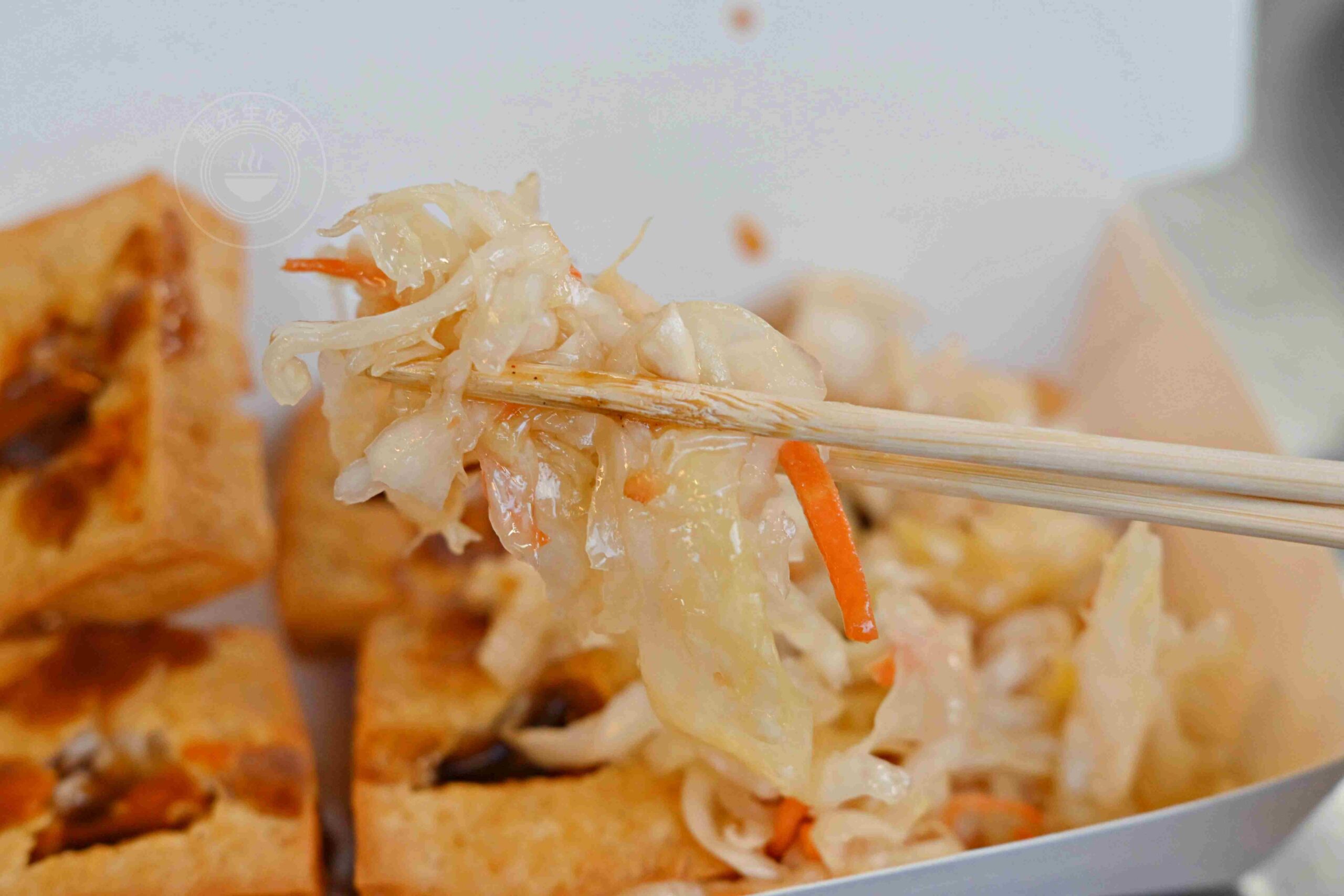 【彰化美食】阿泓臭豆腐，在地人天天追著車跑的隱藏版排隊餐車推薦(菜單) @趙先生吃飯