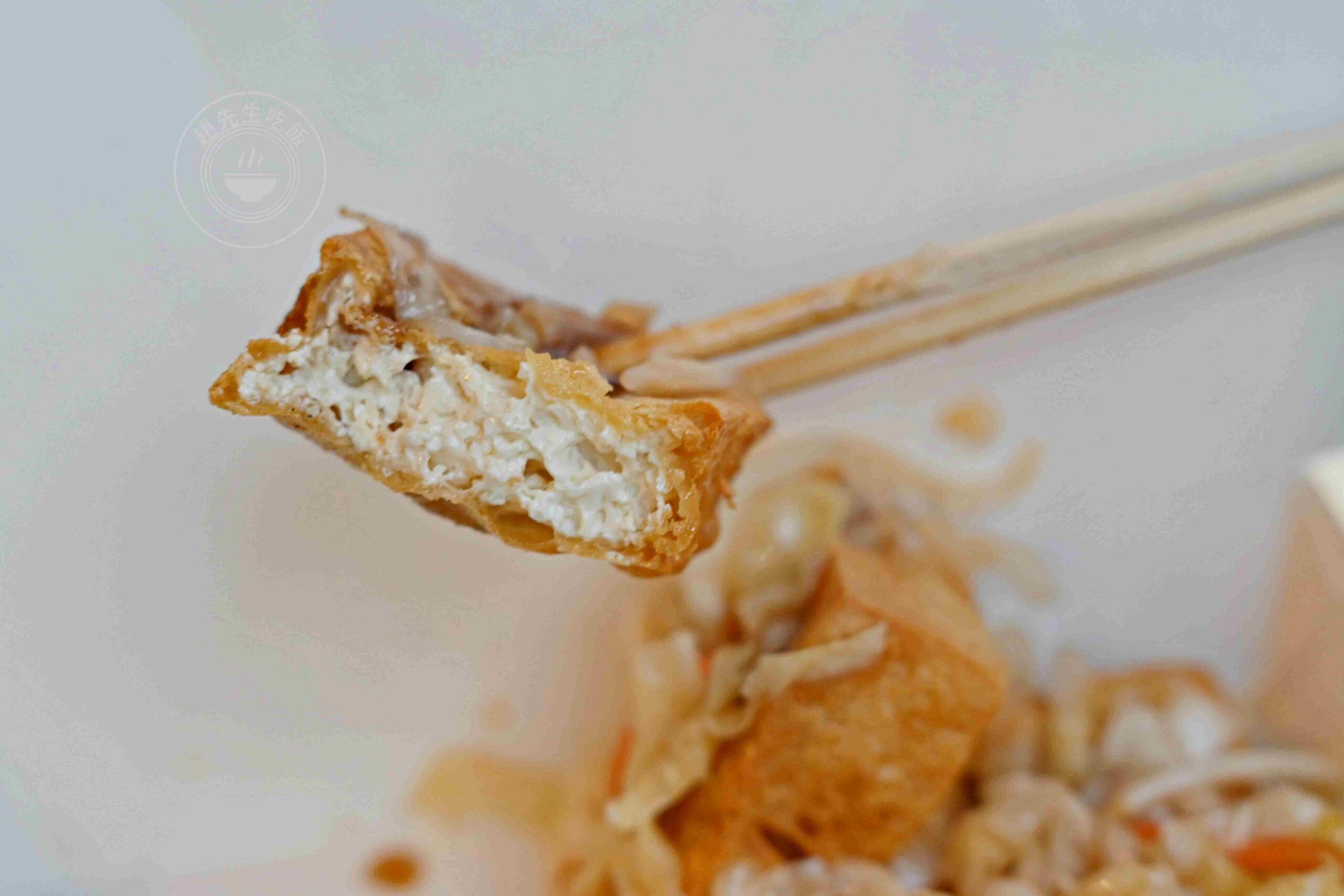 【彰化美食】阿泓臭豆腐，在地人天天追著車跑的隱藏版排隊餐車推薦(菜單) @趙先生吃飯