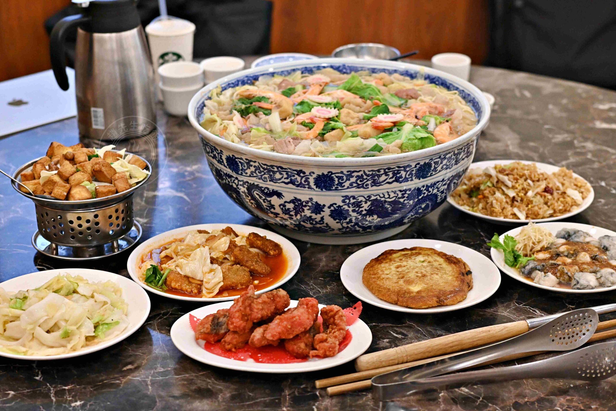 【八里美食】張吳記什錦麵，巨無霸什錦麵超誇張，熱炒也好吃，在地名店推薦(菜單) @趙先生吃飯