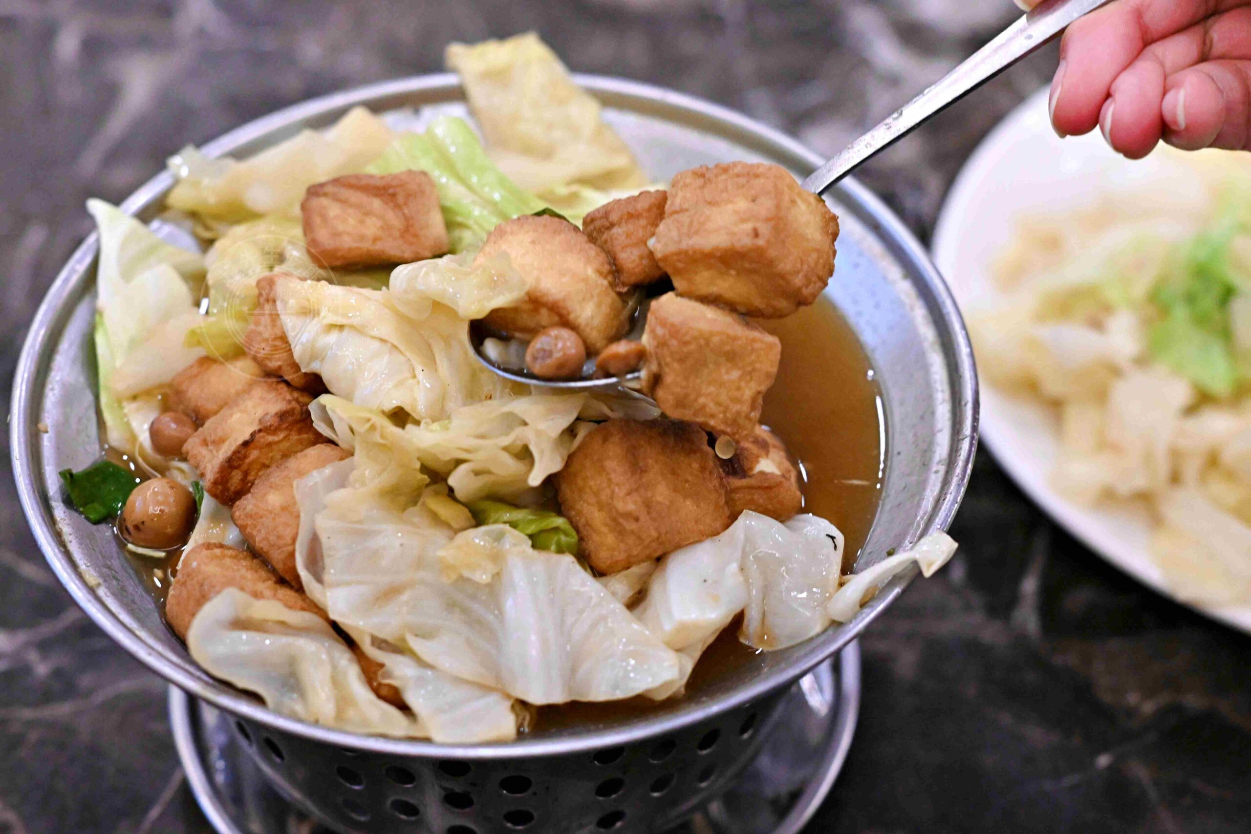 【八里美食】張吳記什錦麵，巨無霸什錦麵超誇張，熱炒也好吃，在地名店推薦(菜單) @趙先生吃飯