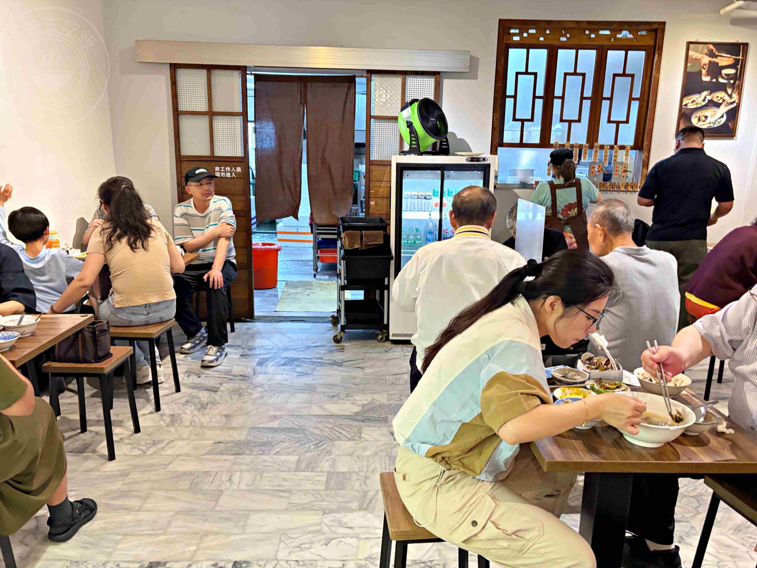 【新店美食】超人鱸魚湯，北部第一名魚湯，搬家後環境超好米其林認證推薦(菜單) @趙先生吃飯