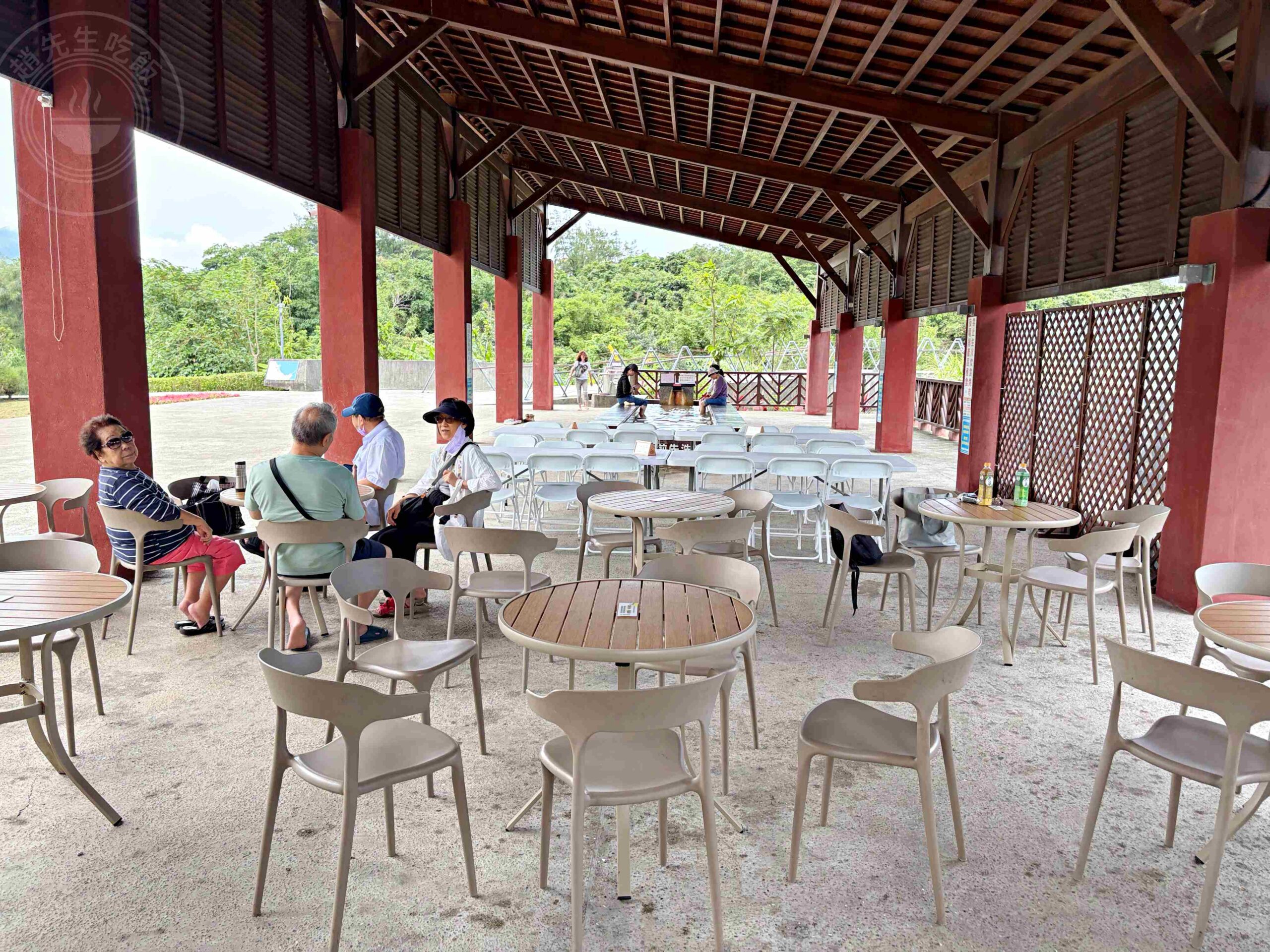【金山北海岸景點】大鵬足湯公園免費泡美人湯，還能溫泉煮蛋推薦(菜單) @趙先生吃飯