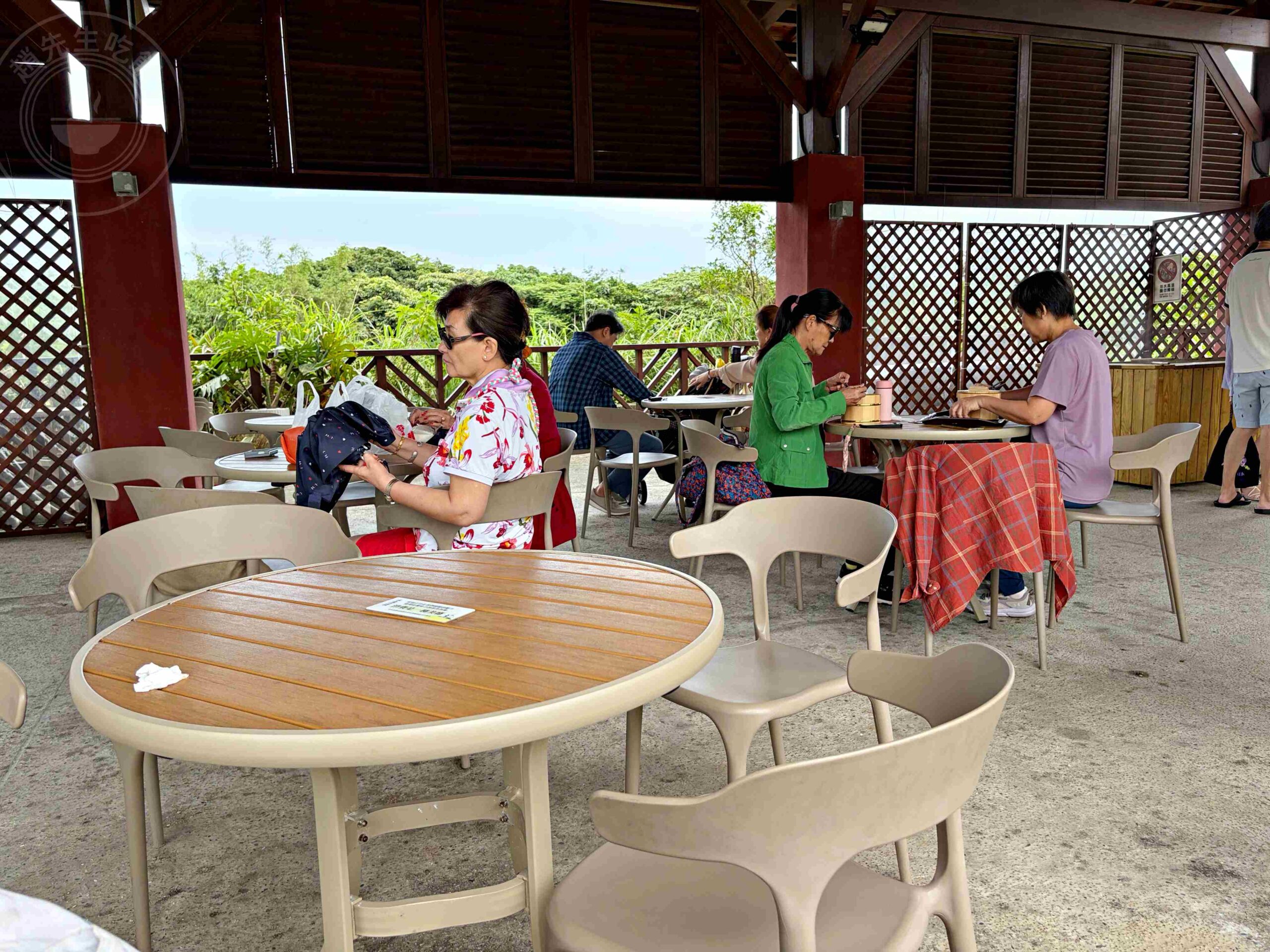 【金山北海岸景點】大鵬足湯公園免費泡美人湯，還能溫泉煮蛋推薦(菜單) @趙先生吃飯