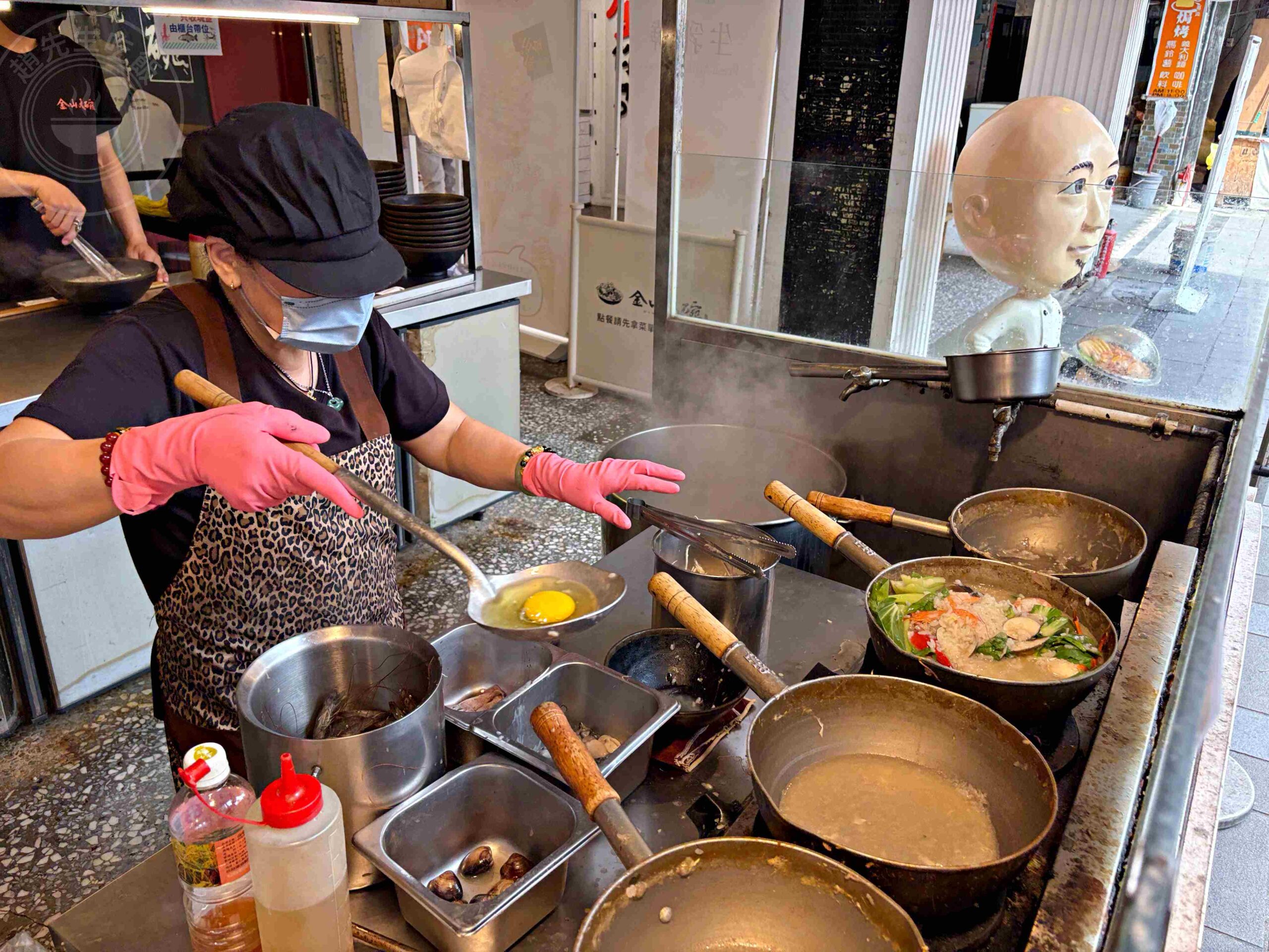 【金山老街美食】金山大碗螃蟹，不吃鴨肉改吃爆量海鮮沙公粥推薦(菜單) @趙先生吃飯