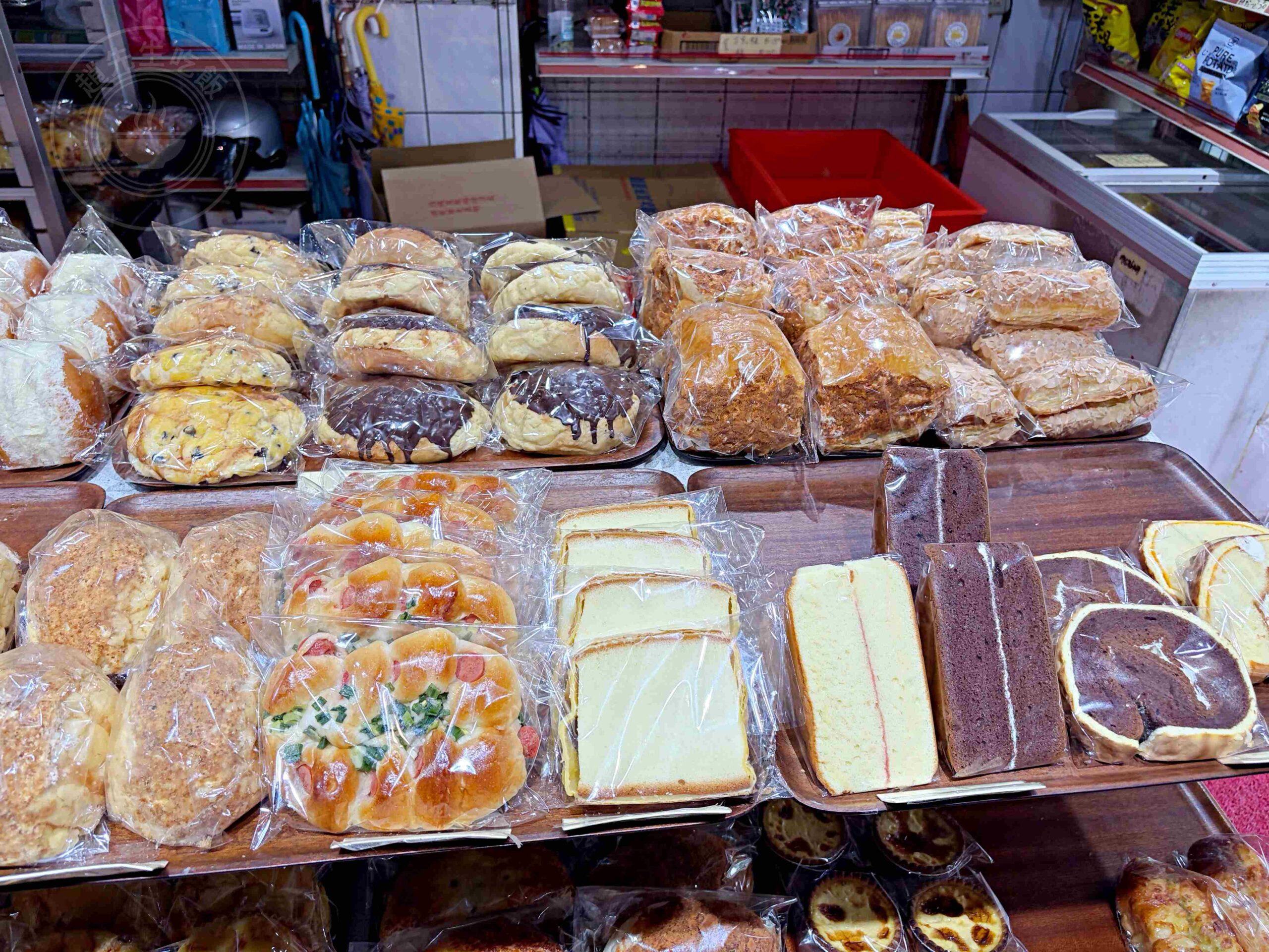 【坪林美食】心心麵包店，隱藏老街的傳統古早味吐司，必買超重芋泥吐司、麵包推薦(菜單) @趙先生吃飯