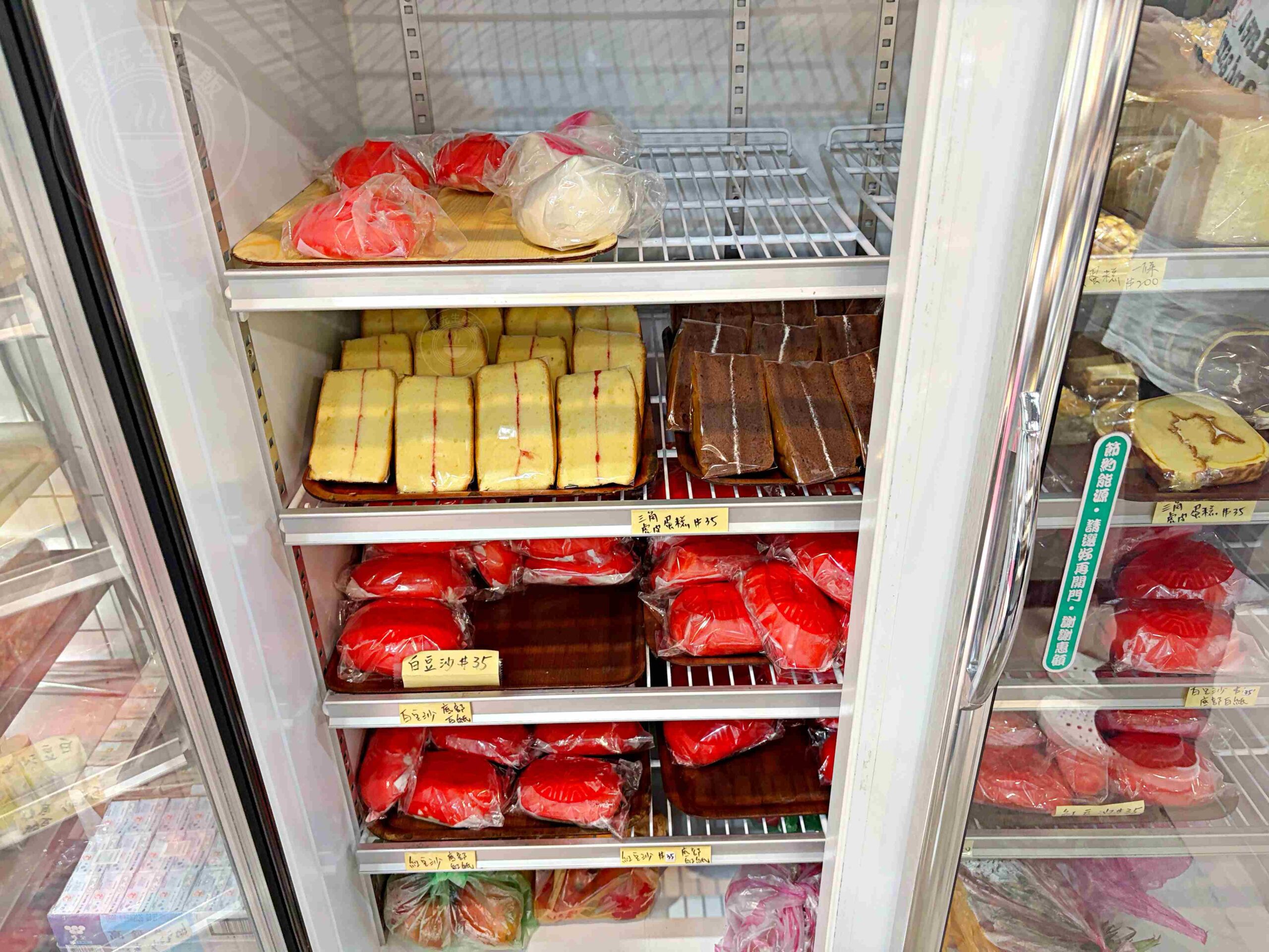 【坪林美食】心心麵包店，隱藏老街的傳統古早味吐司，必買超重芋泥吐司、麵包推薦(菜單) @趙先生吃飯