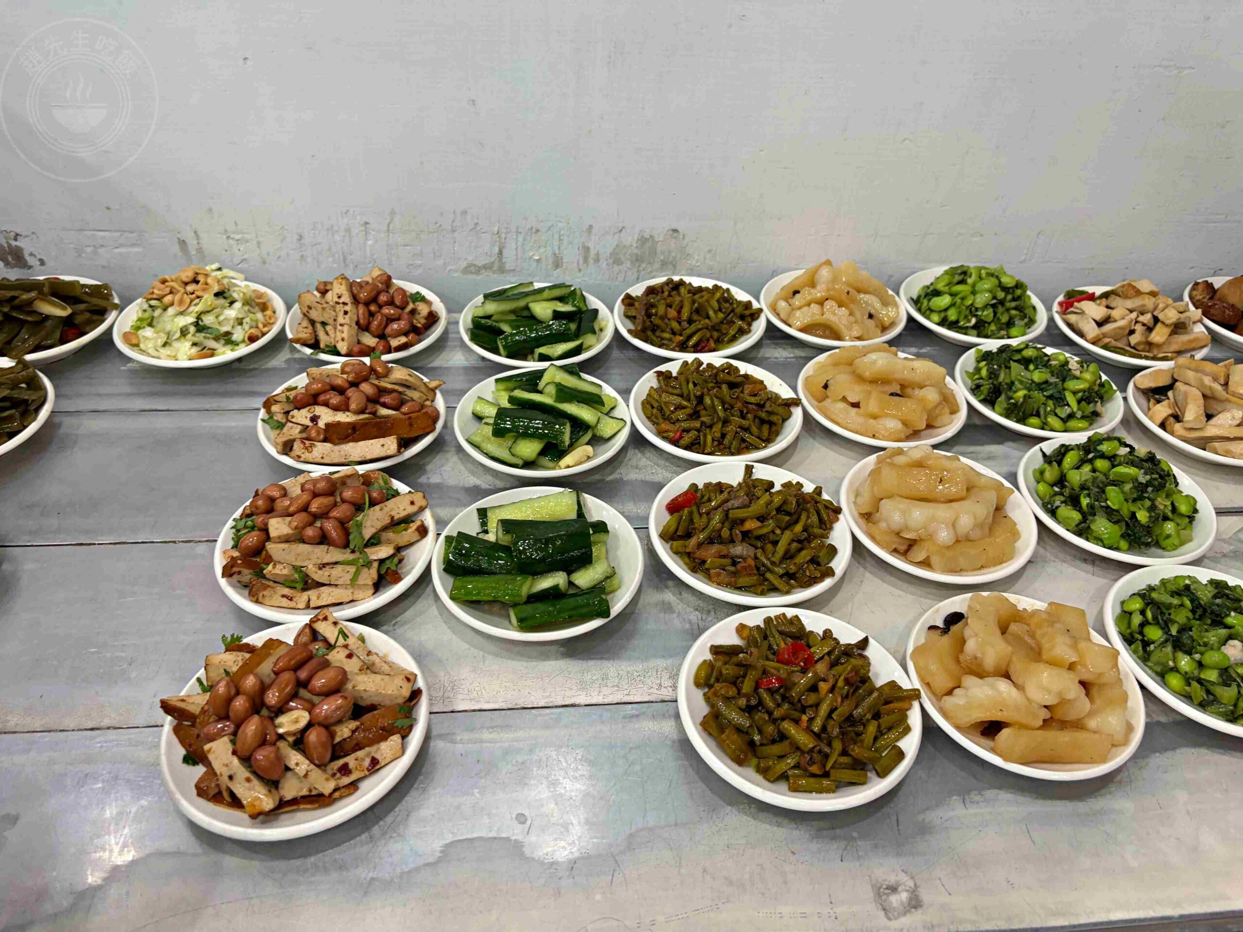 【西門美食】張記韭菜水煎包，內用吹冷氣吃超大顆現煎包子和小吃推薦(菜單) @趙先生吃飯