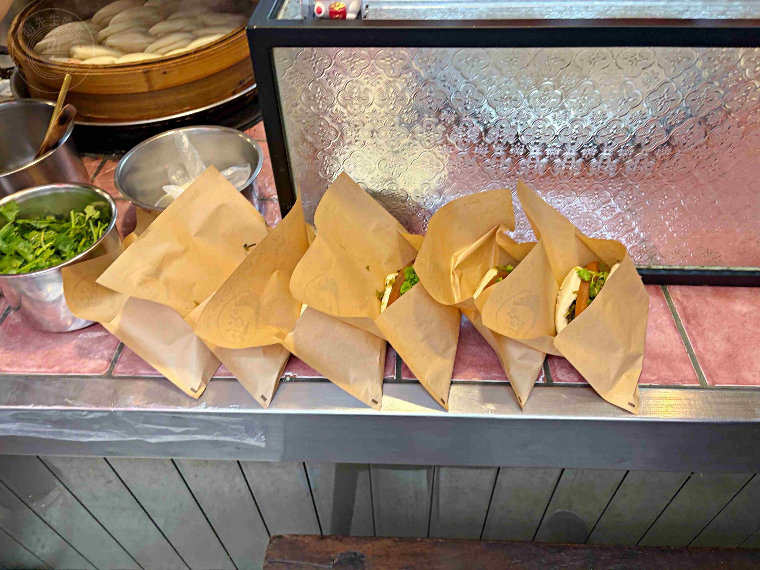 【萬華美食】源芳刈包，超過60年老店，連續多年米其林必比登推薦老店推薦刈包、四神湯(菜單) @趙先生吃飯