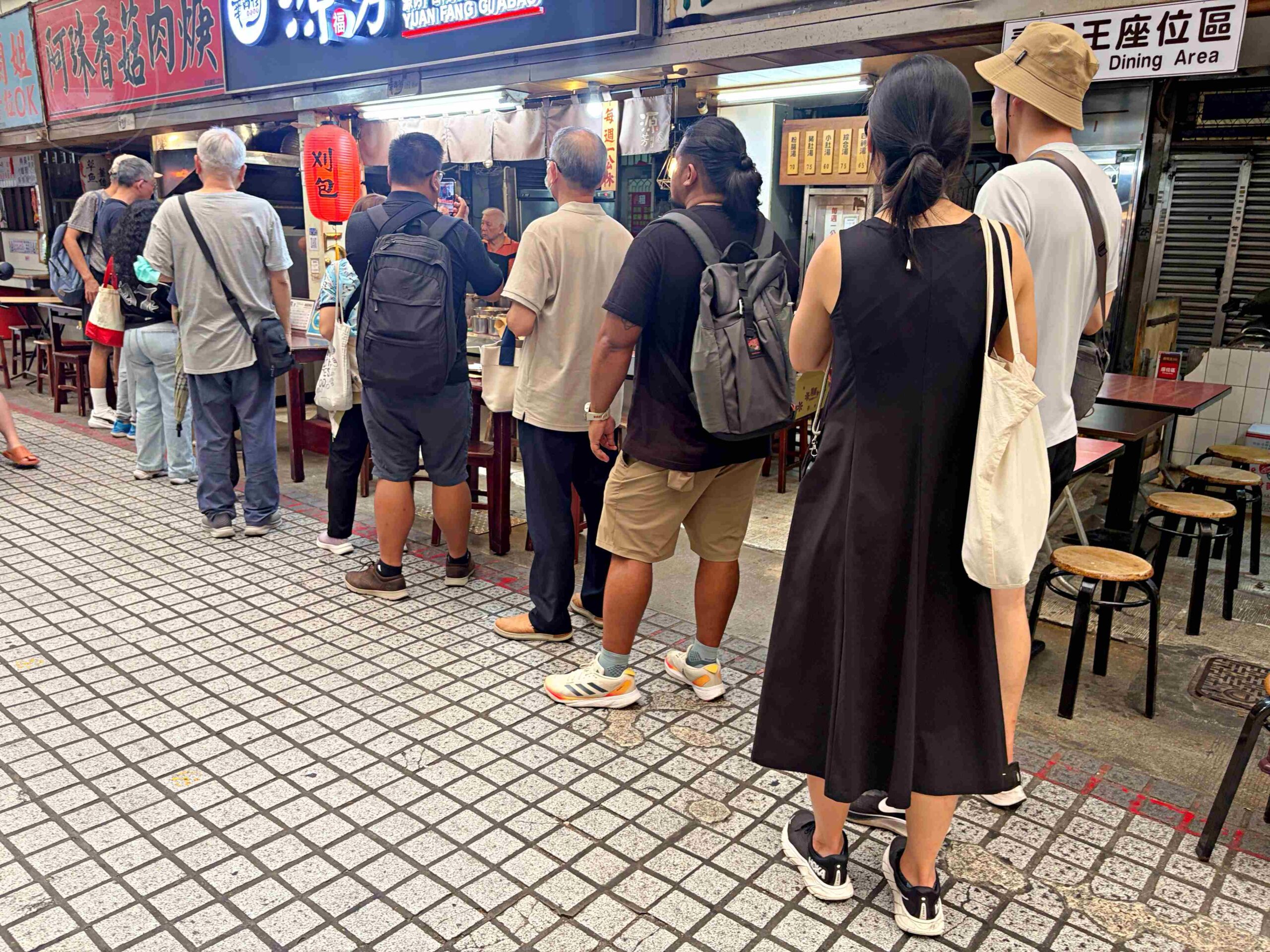 【萬華美食】源芳刈包，超過60年老店，連續多年米其林必比登推薦老店推薦刈包、四神湯(菜單) @趙先生吃飯