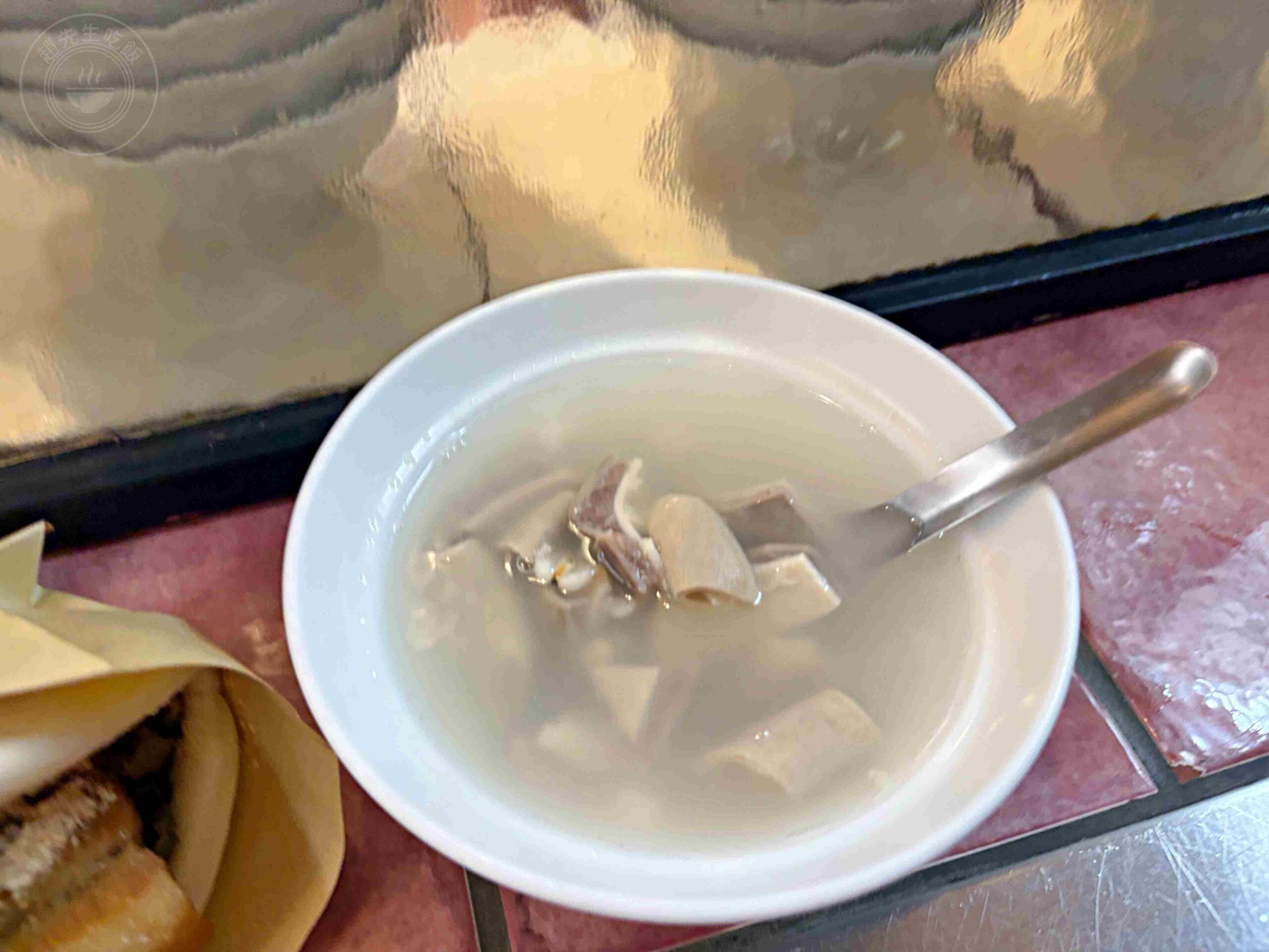 【萬華美食】源芳刈包，超過60年老店，連續多年米其林必比登推薦老店推薦刈包、四神湯(菜單) @趙先生吃飯