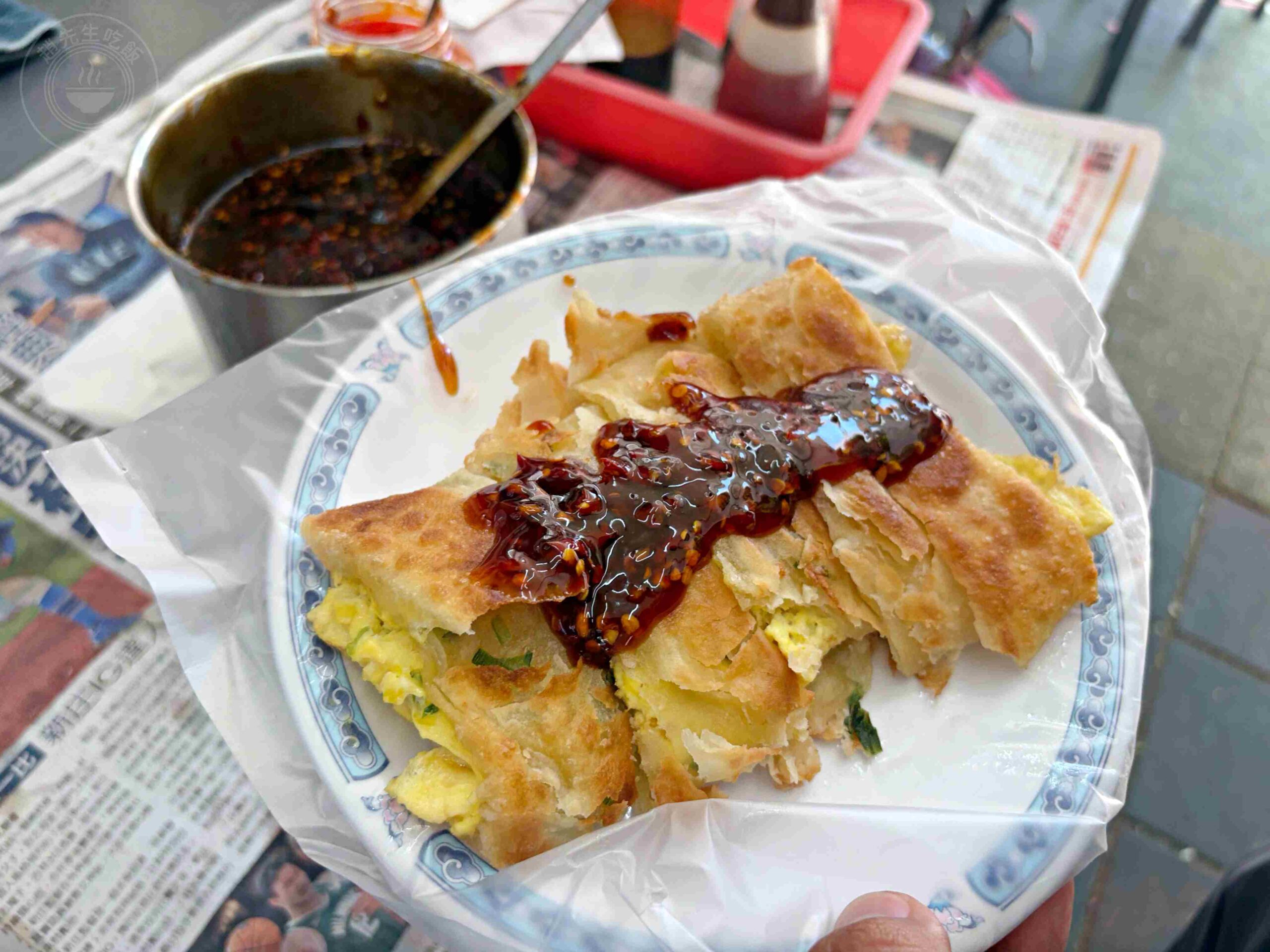 【三重菜寮美食】上海蛋餅豆漿大王，在地排隊老店，手工現桿厚實餅皮清爽不油膩推薦(菜單) @趙先生吃飯