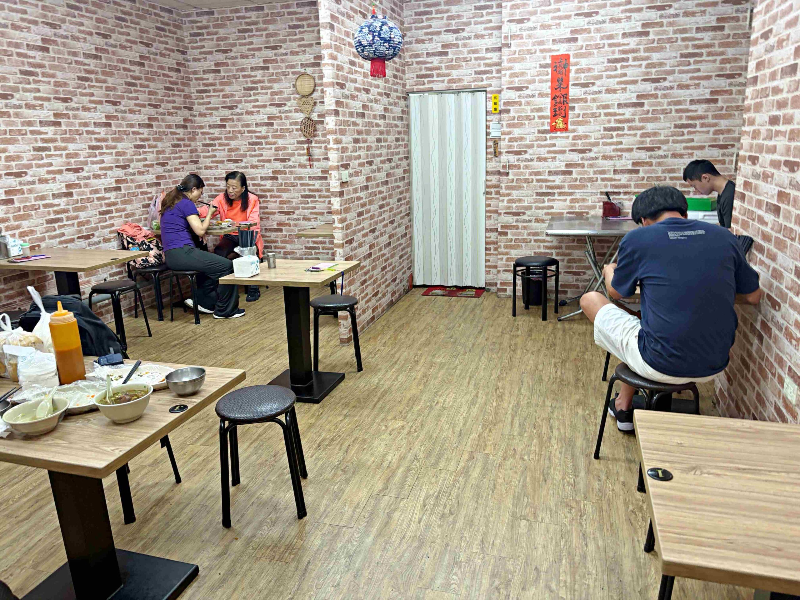 【三重美食】集美蚵嗲，三十年老店，酥脆滿料的純粹古早味銅板小吃推薦(菜單) @趙先生吃飯