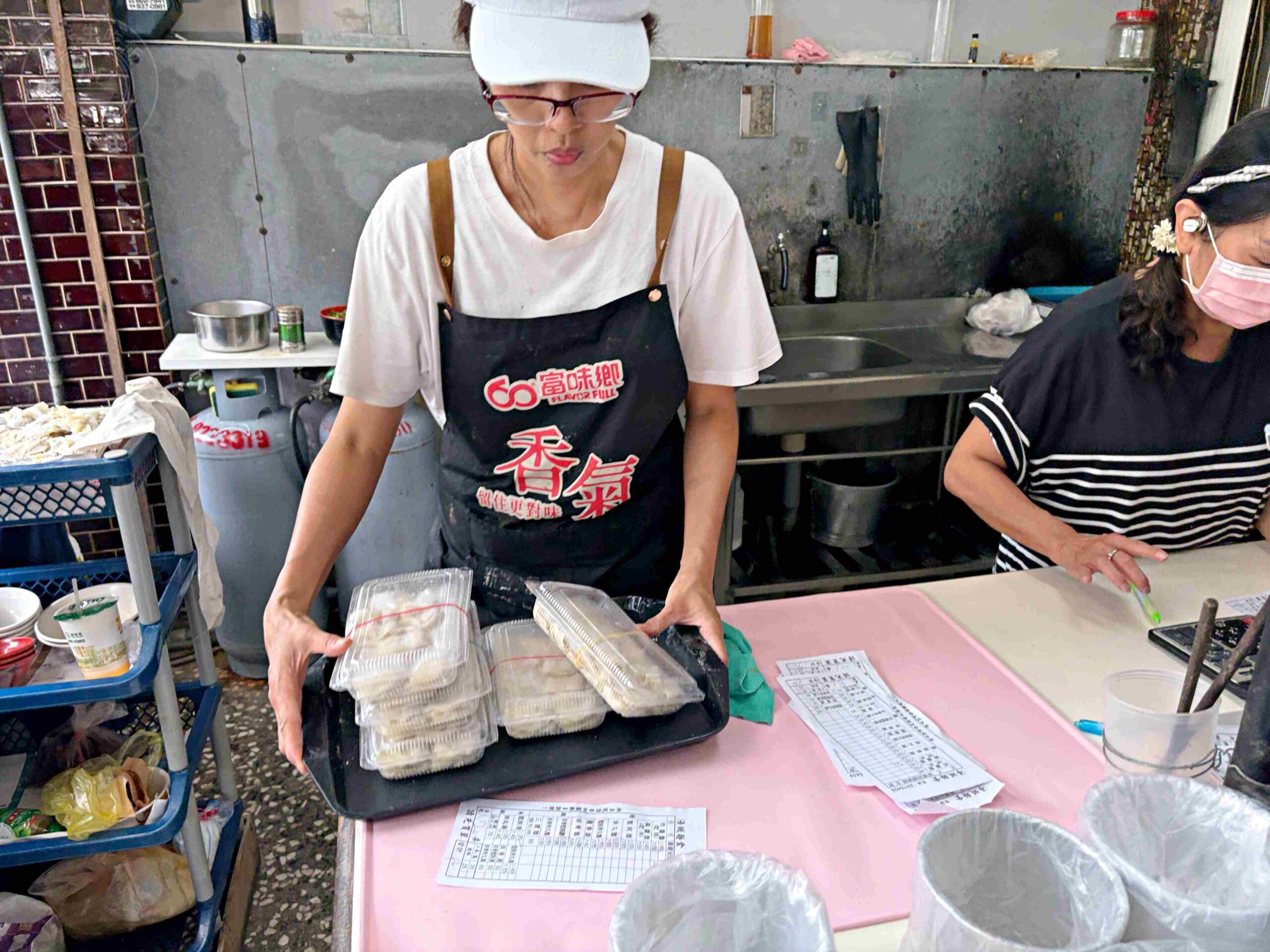 【宜蘭美食】湯城麵食，宜蘭炸醬麵四天王必吃推薦隱藏版雙醬麵、現包餛飩(菜單) @趙先生吃飯