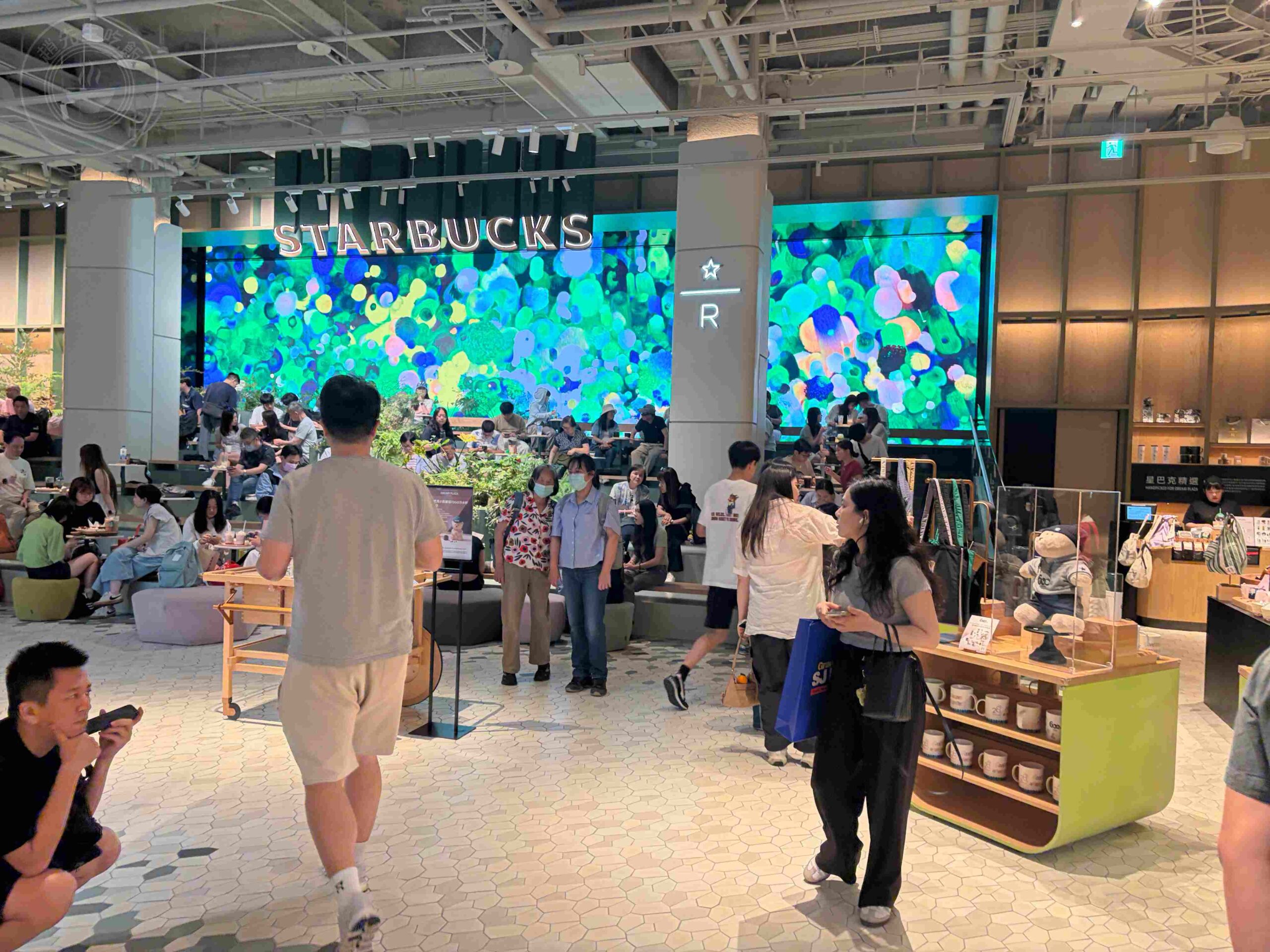 【信義區美食】星巴克典藏 DREAM PLAZA,有101景觀、最美不限時咖啡廳推薦 @趙先生吃飯 【信義區美食】星巴克典藏 DREAM PLAZA,有101景觀、最美不限時咖啡廳推薦 @趙先生吃飯