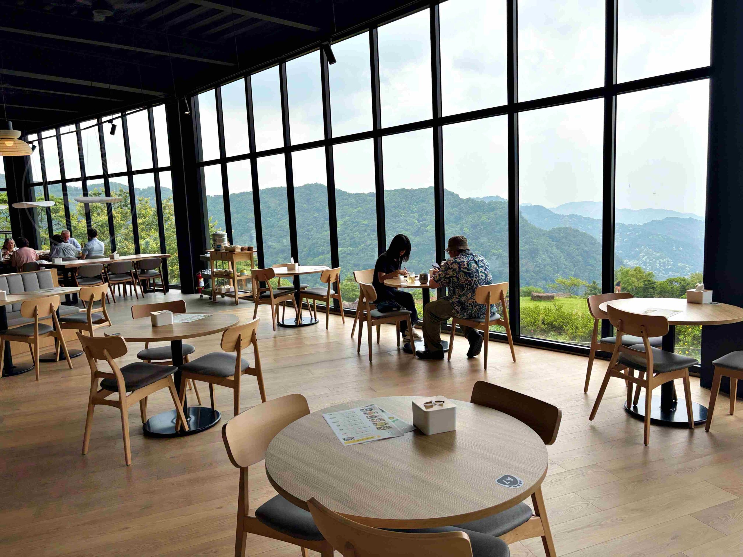 【三峽美食】禾煦熊空茶園，海拔700公尺的森林秘境眺望城市景觀推薦(資訊整理、門票) @趙先生吃飯