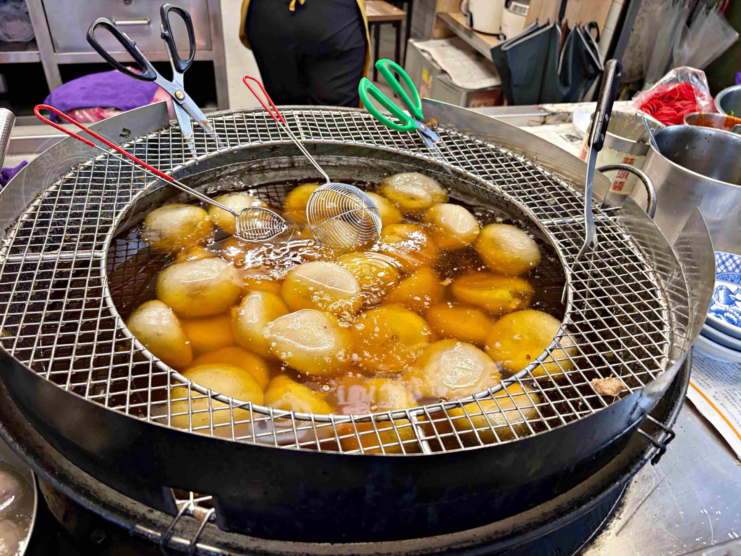 【三重美食】萬粒肉圓，三和夜市50年老店，從小吃到大銅板美食好吃推薦(菜單) @趙先生吃飯