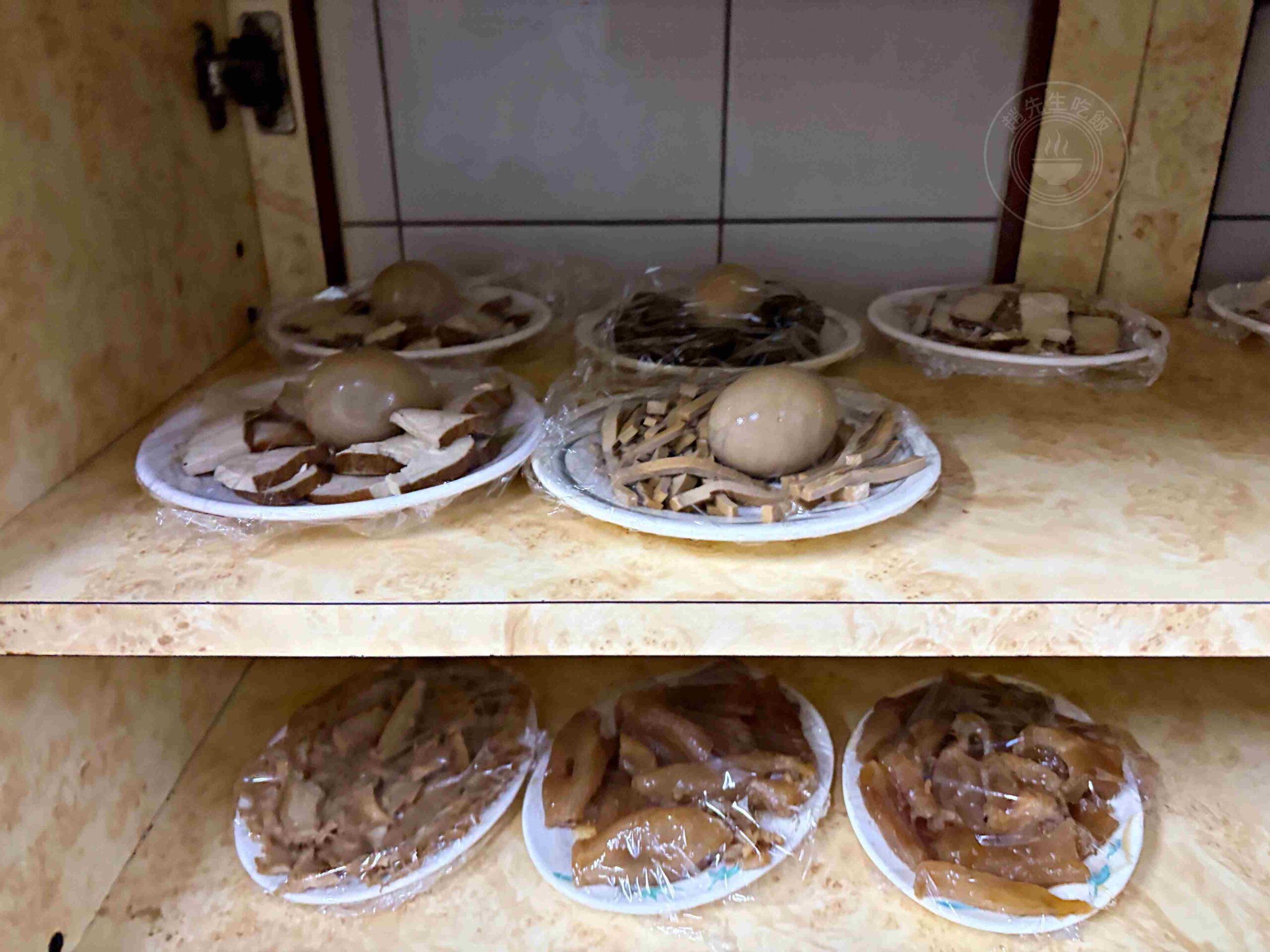 【彰化美食】聞香牛肉麵，湯麵無限續加吃到飽推薦(菜單) @趙先生吃飯