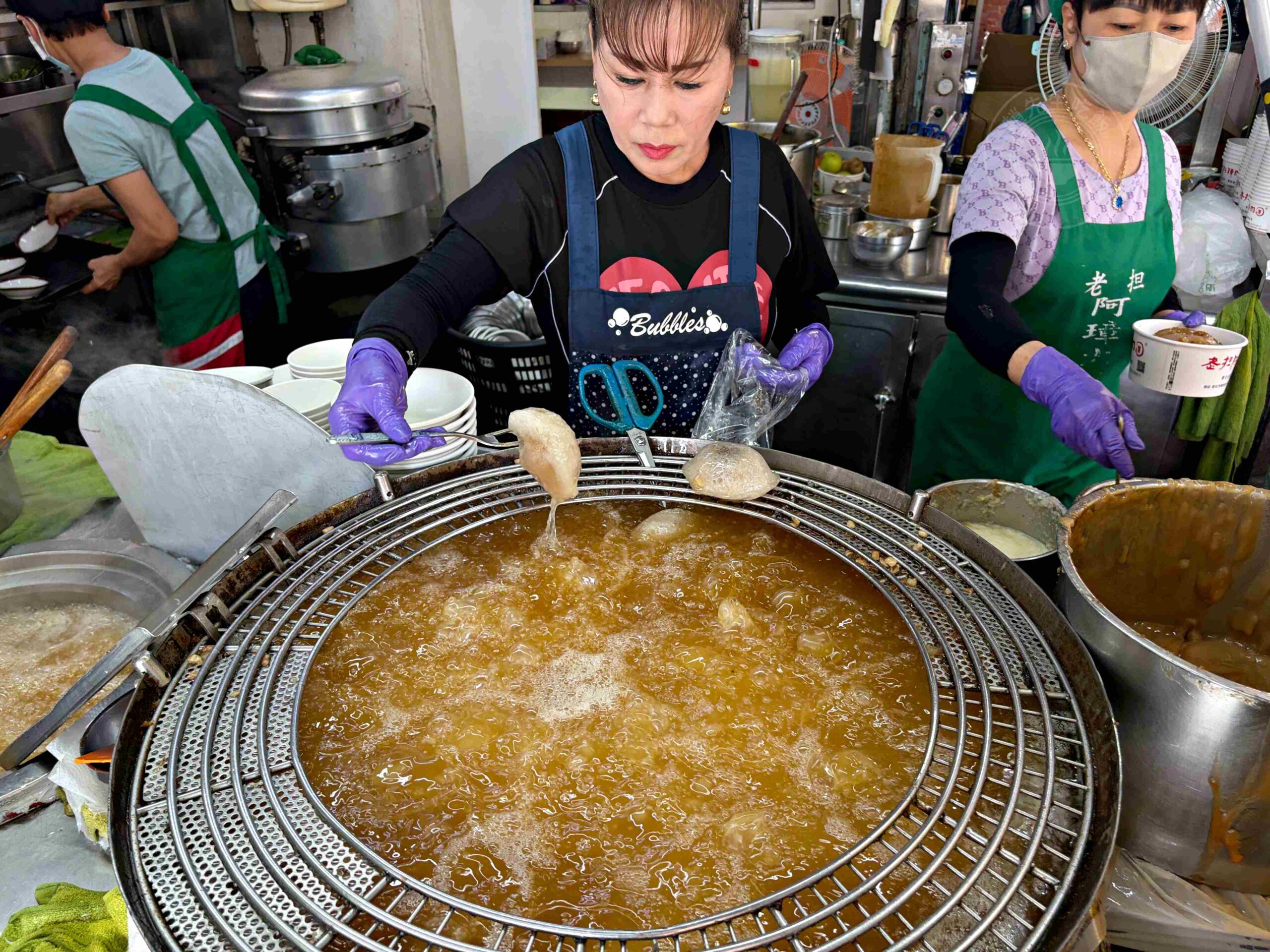 【彰化美食】彰化老担阿璋肉圓，五十年的傳統油泡Q彈味道推薦(菜單) @趙先生吃飯