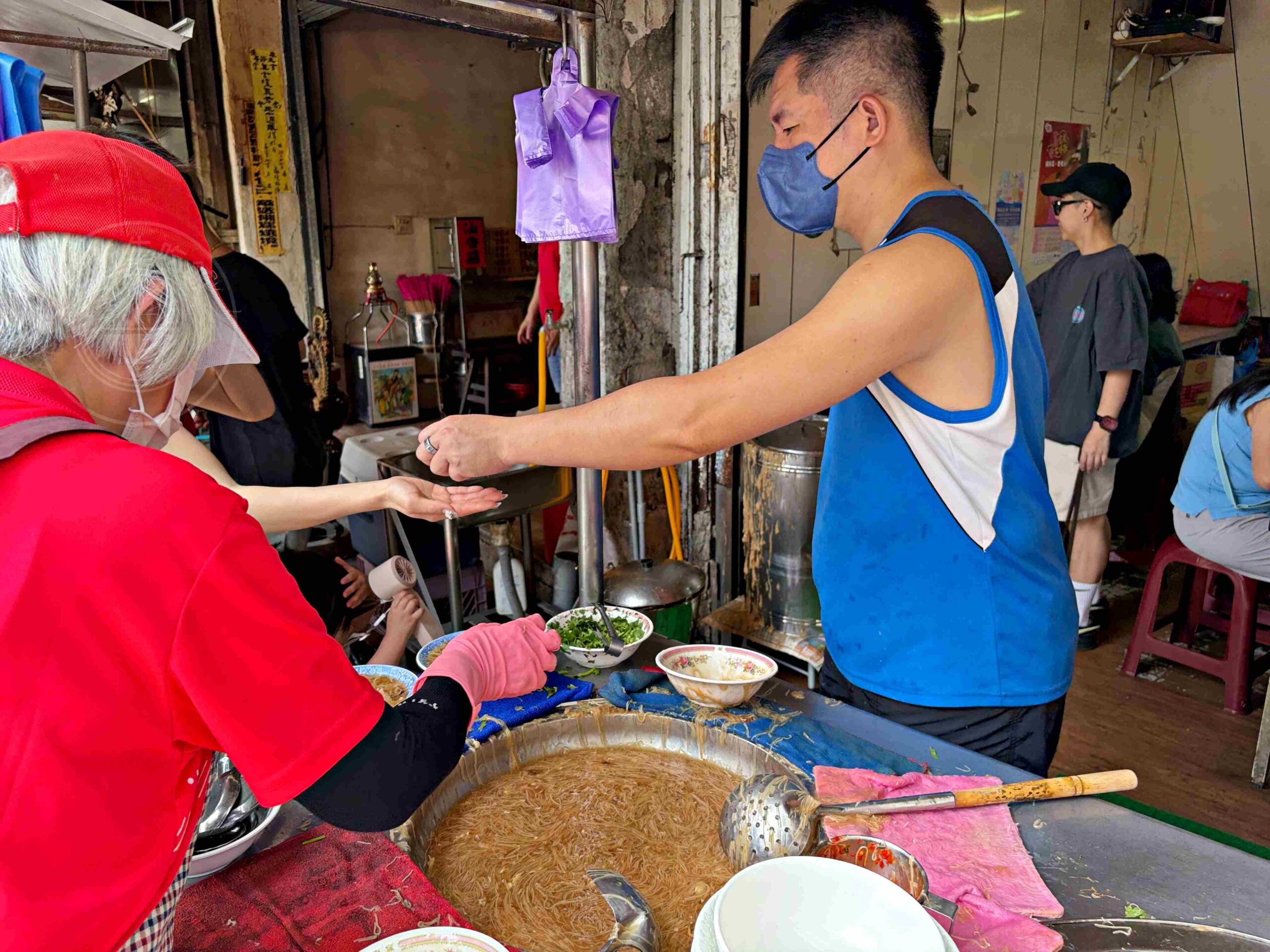 【彰化鹿港美食】蚯蚓龍山麵線糊，第一市場旁500碗麵線老店推薦(菜單) @趙先生吃飯