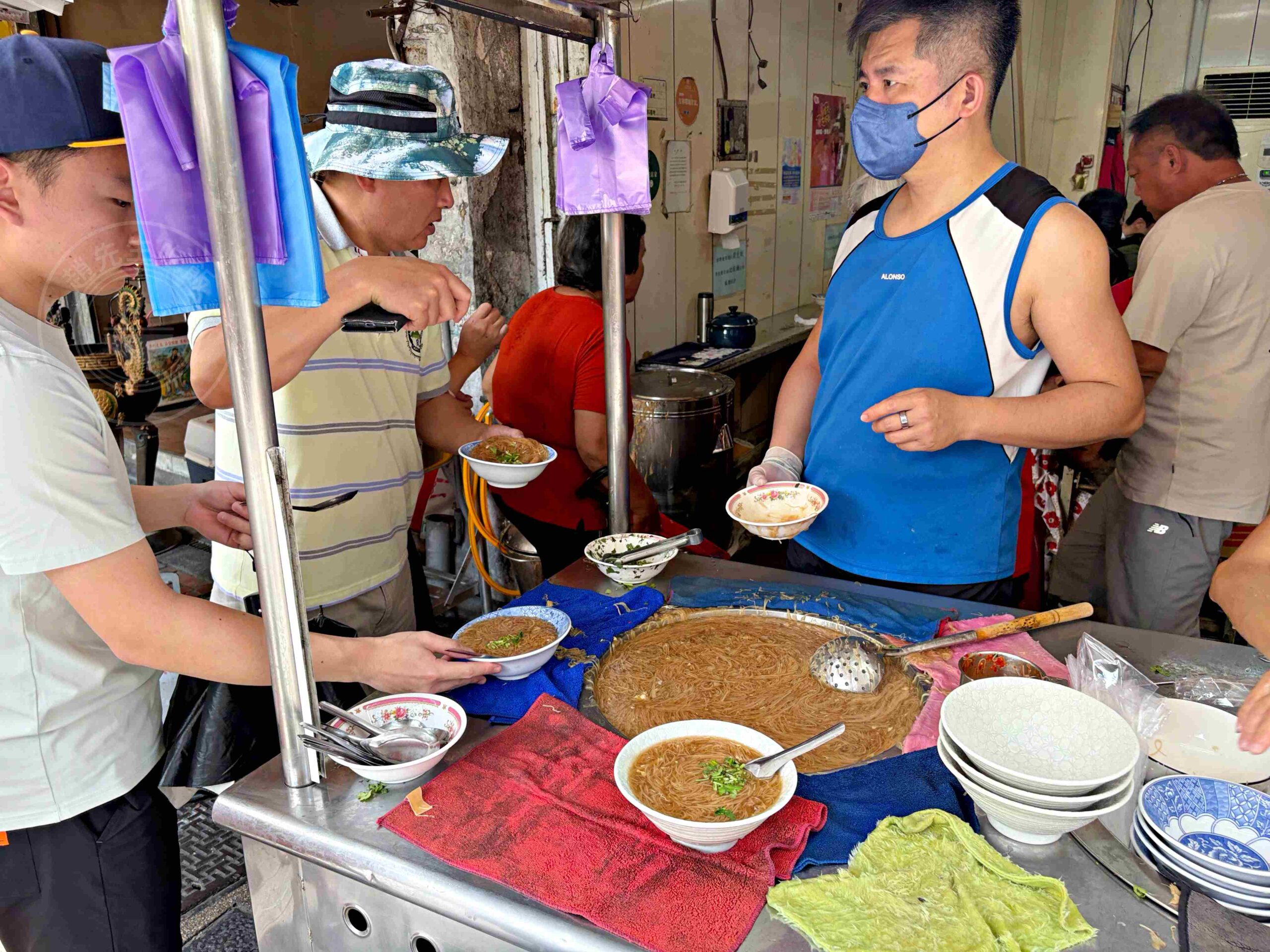 【彰化鹿港美食】蚯蚓龍山麵線糊，第一市場旁500碗麵線老店推薦(菜單) @趙先生吃飯