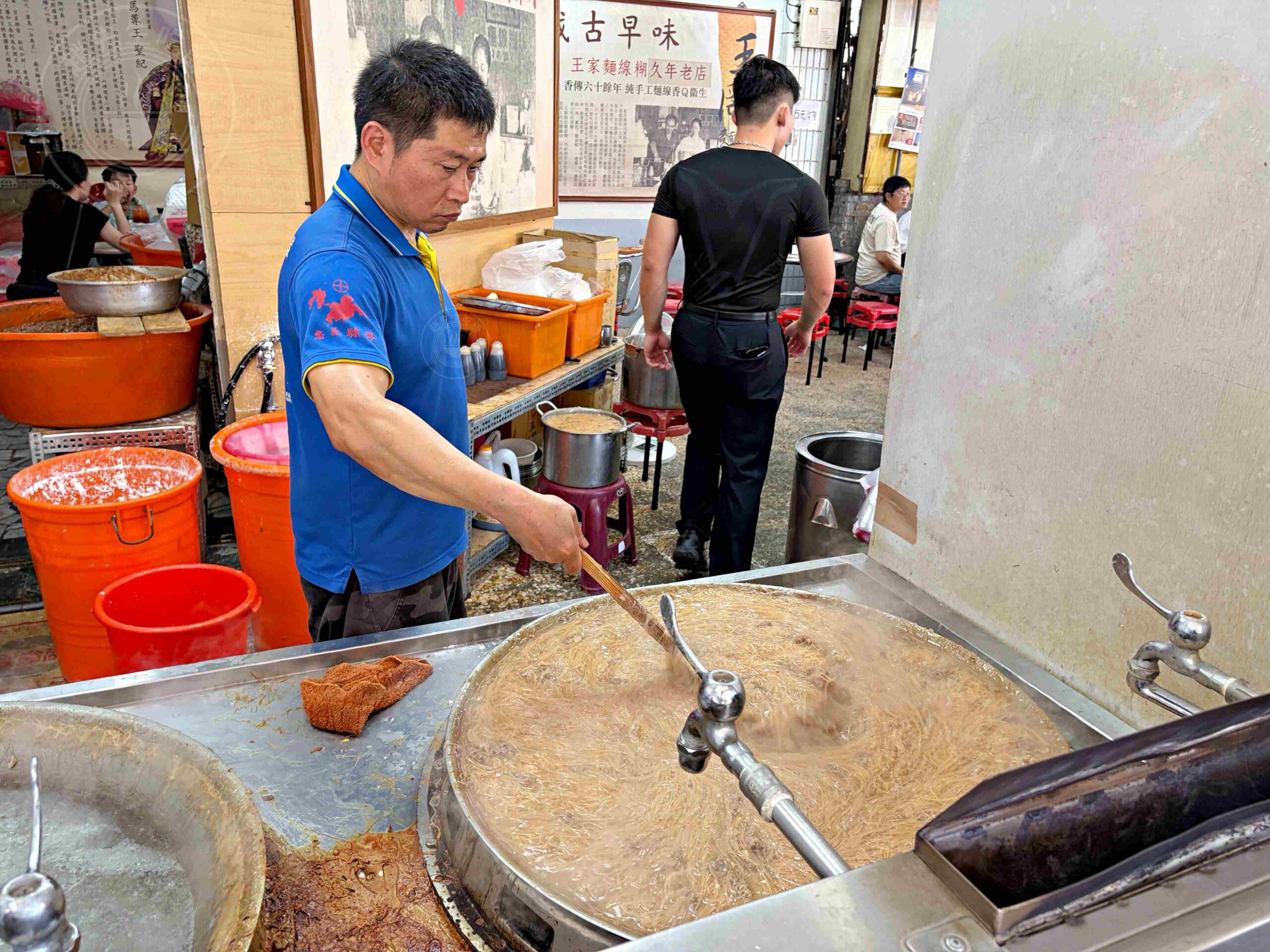 【彰化鹿港美食】王罔麵線糊，一碗35元肉塊給得很實在的傳統小吃推薦(菜單) @趙先生吃飯