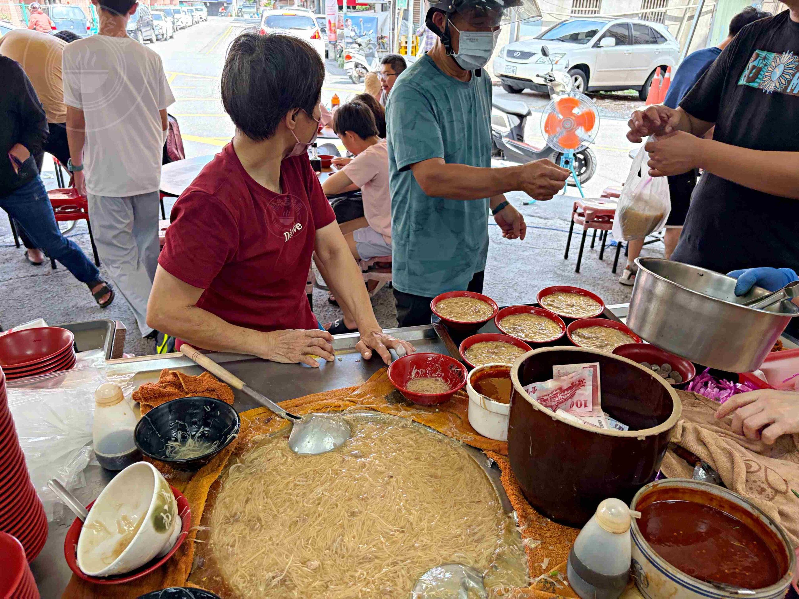 【彰化鹿港美食】王罔麵線糊，一碗35元肉塊給得很實在的傳統小吃推薦(菜單) @趙先生吃飯