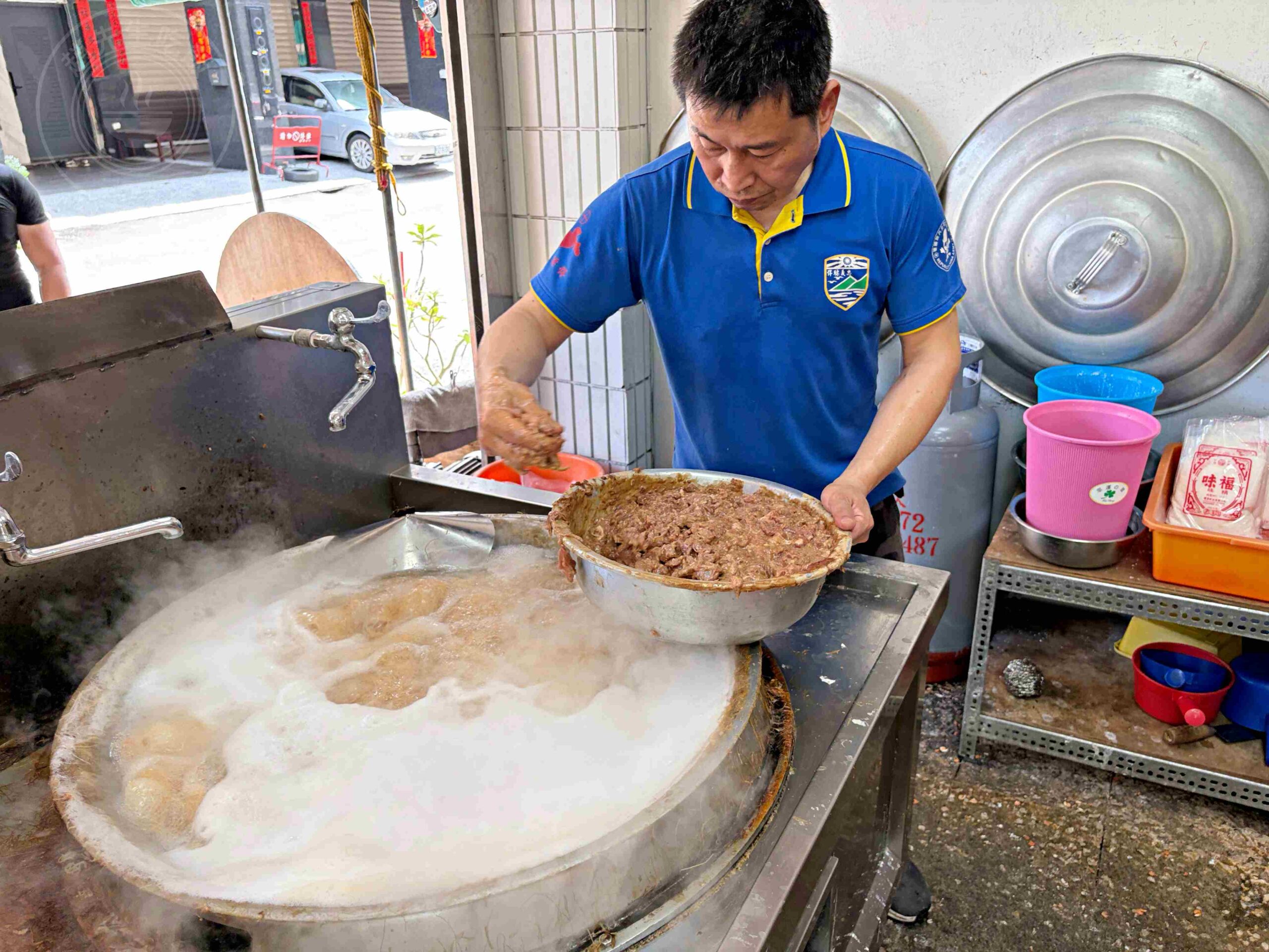 【彰化鹿港美食】王罔麵線糊，一碗35元肉塊給得很實在的傳統小吃推薦(菜單) @趙先生吃飯