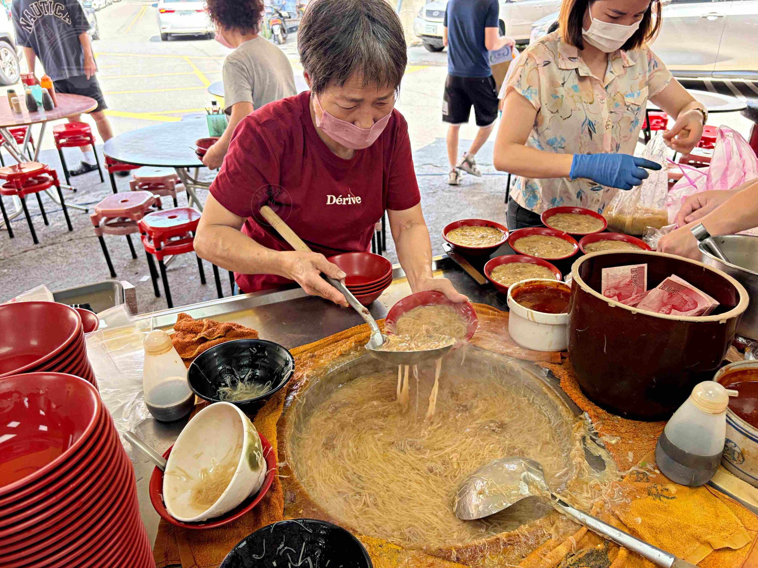 【彰化鹿港美食】王罔麵線糊,一碗35元肉塊給得很實在的傳統小吃推薦(菜單) @趙先生吃飯 【彰化鹿港美食】王罔麵線糊,一碗35元肉塊給得很實在的傳統小吃推薦(菜單) @趙先生吃飯