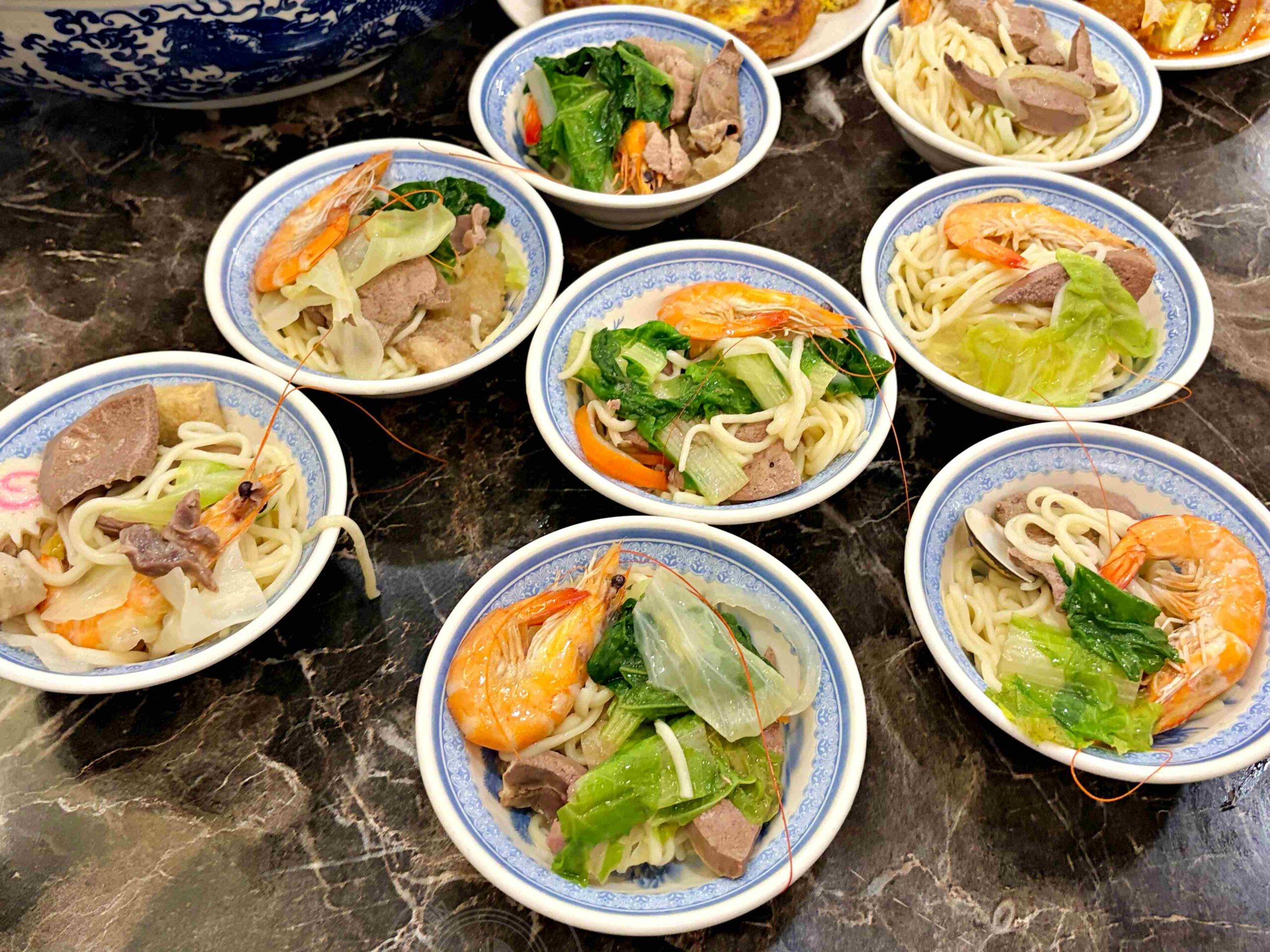 【八里美食】張吳記什錦麵，巨無霸什錦麵超誇張，熱炒也好吃，在地名店推薦(菜單) @趙先生吃飯
