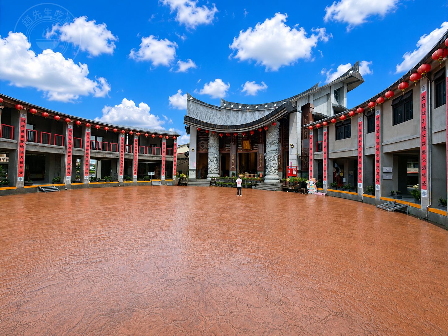 【宜蘭美食】二結王公廟，日本大師設計超現代新廟，超大發財樹、壯闊廟宇推薦 @趙先生吃飯