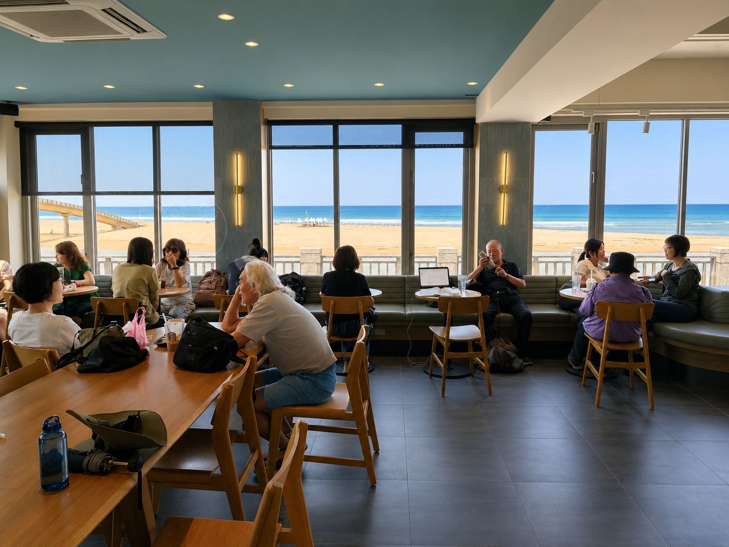 【福隆美食】星巴克福隆觀海門市，全台最靠近沙灘的海景第一排，不限時咖啡廳推薦(菜單) @趙先生吃飯