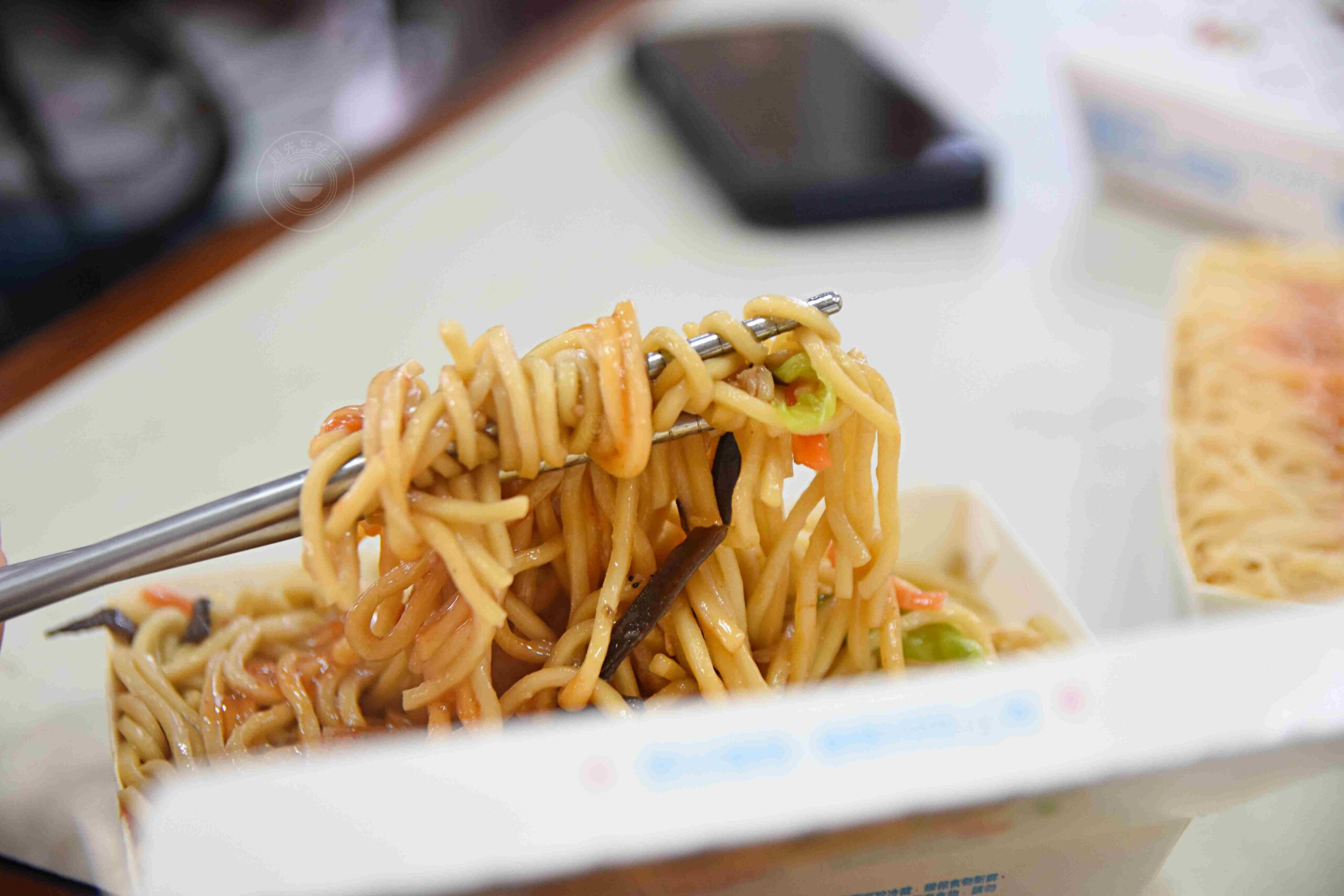 【三重美食】無名炒麵炒米粉油飯，網路幾乎沒人說的超低調神祕攤位，30元爆量銅板價炒麵、古早味油飯推薦(菜單) @趙先生吃飯