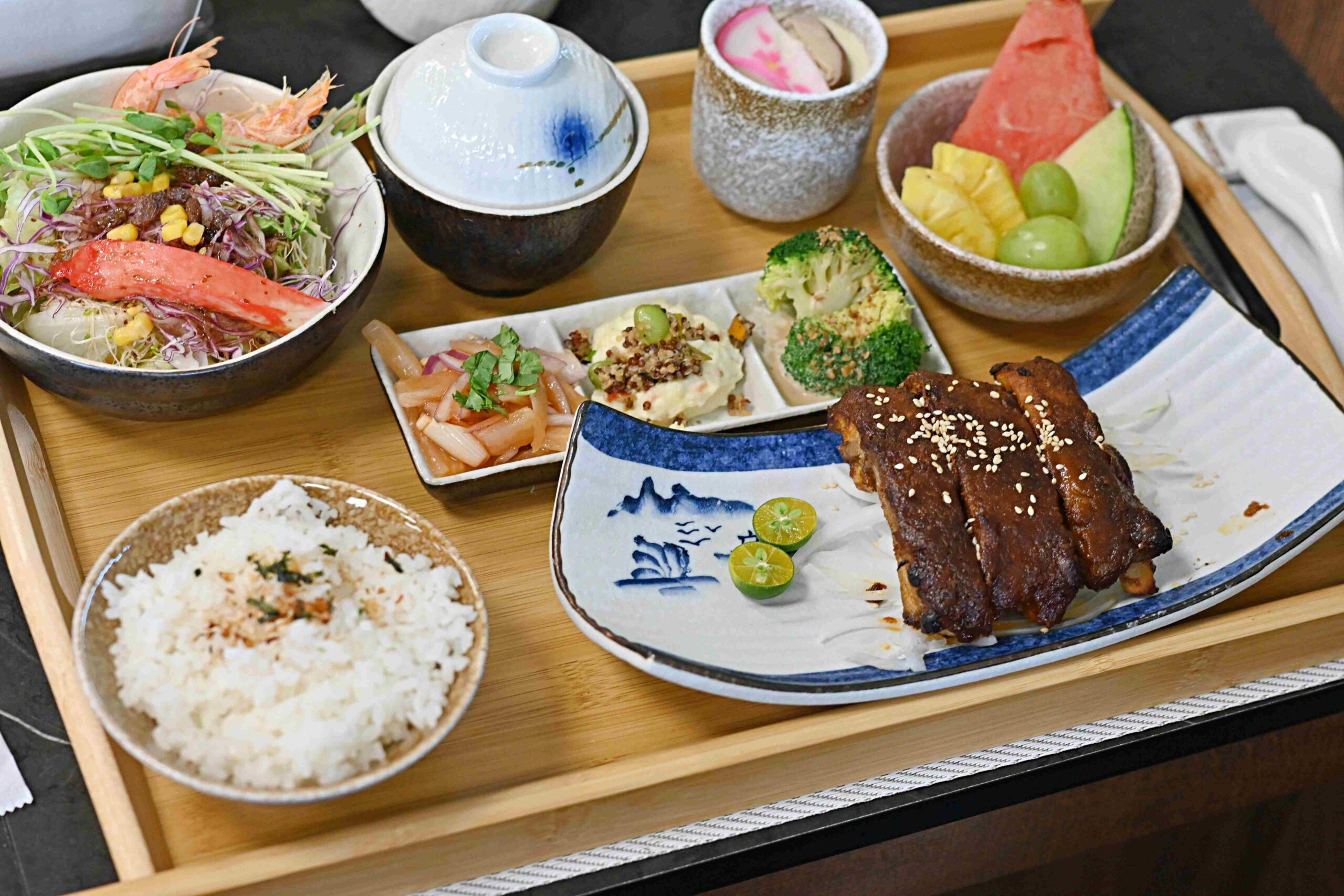 【宜蘭美食】光鮮生活美食館,礁溪極品個人定食,大片稻田窗景、烤鴨、肋排、龍蝦都推薦(菜單) @趙先生吃飯 【宜蘭美食】光鮮生活美食館,礁溪極品個人定食,大片稻田窗景、烤鴨、肋排、龍蝦都推薦(菜單) @趙先生吃飯