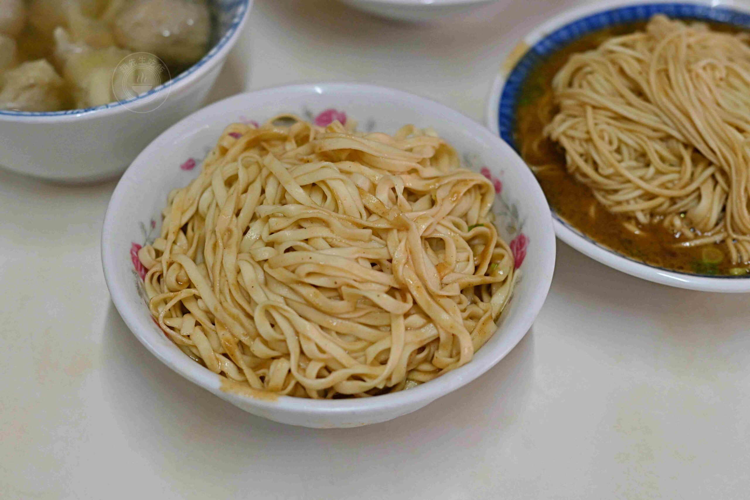 【宜蘭美食】復興路炸醬麵,在地老字號炸醬麵三兄弟,推薦炸醬麵與麻醬麵(菜單) @趙先生吃飯 【宜蘭美食】復興路炸醬麵,在地老字號炸醬麵三兄弟,推薦炸醬麵與麻醬麵(菜單) @趙先生吃飯