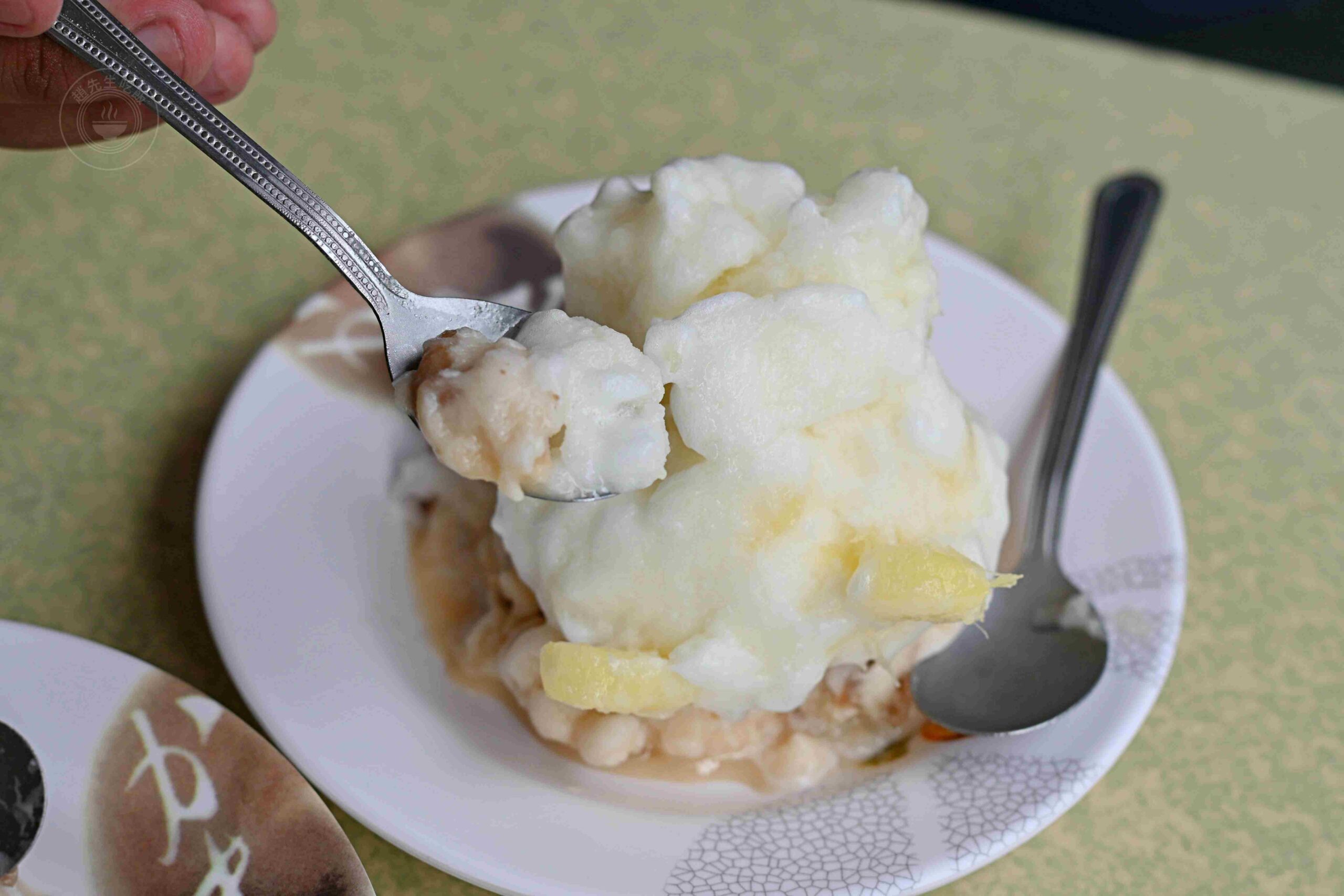 【宜蘭美食】黑秀冰店，秤重古早味冰品，超濃郁花生、鳳梨、桂圓綿綿冰推薦(推薦) @趙先生吃飯