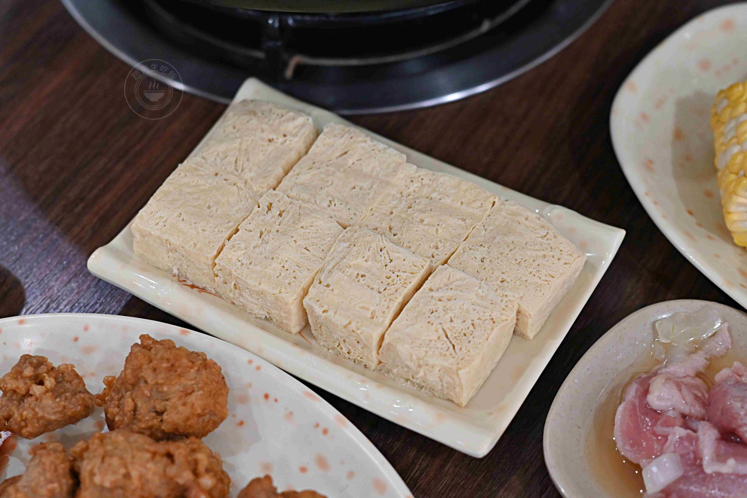 【北海岸美食】福緣火鍋，金山加油站旁超狂石頭火鍋神店推薦高CP值爆香肉片與肥美蚵仔(菜單) @趙先生吃飯